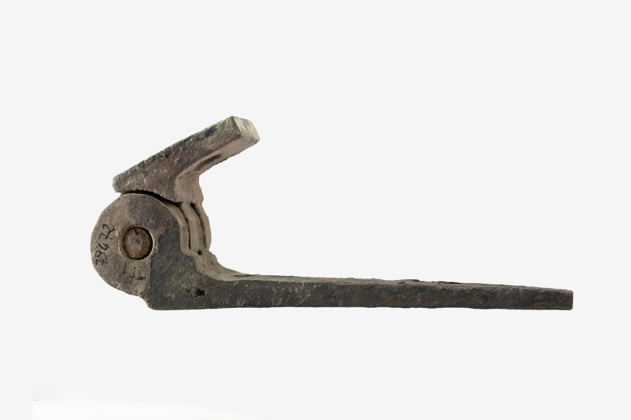 cardine, con cerniera (sec. I)