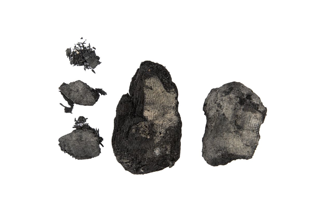 tessuto/ frammento (79 d.C)