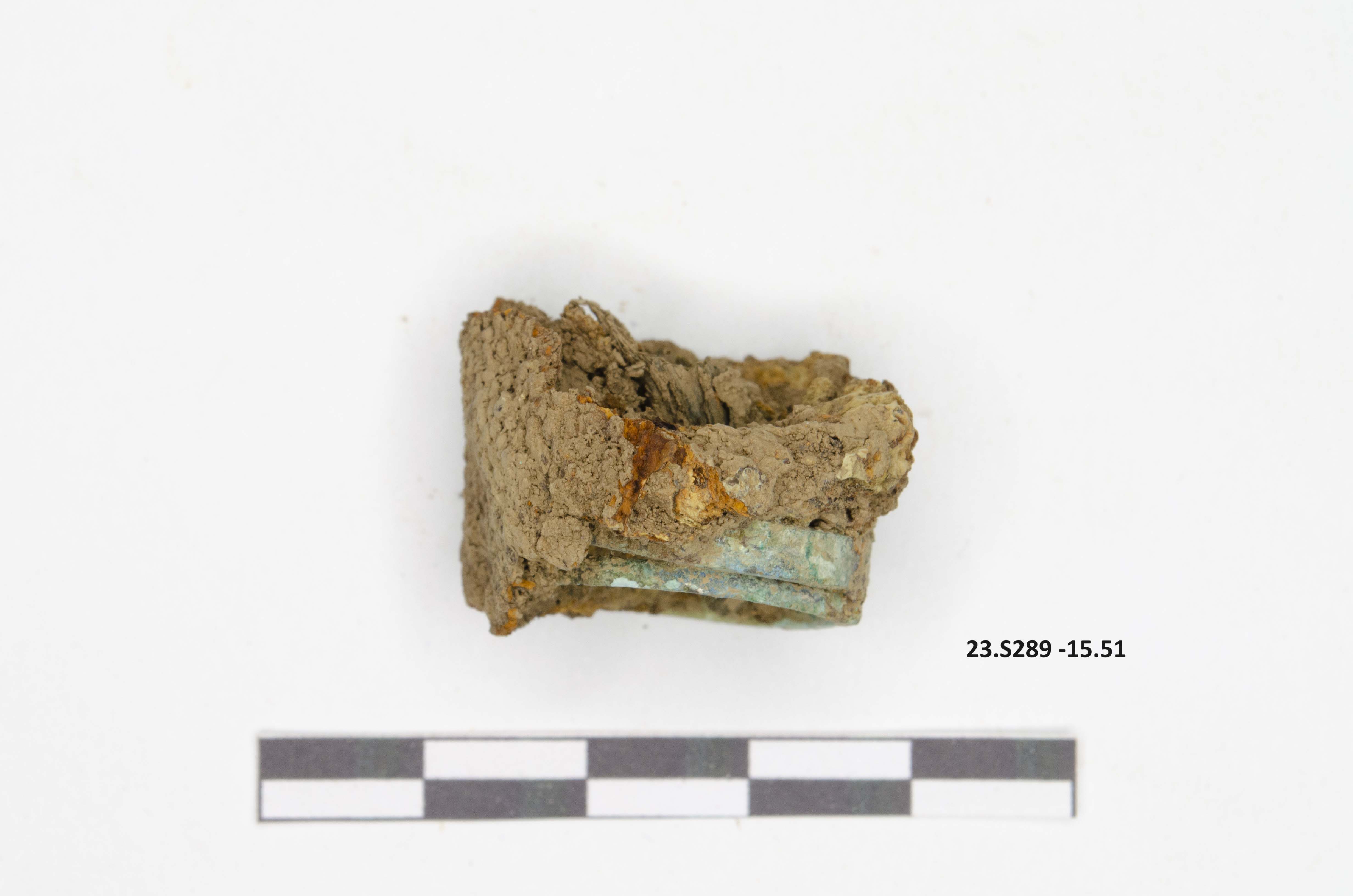 SINGOLO OGGETTO/ anello, PERIODIZZAZIONI/ STORIA/ Età antica/ Età romana/ Età romana imperiale/ Età tardoimperiale