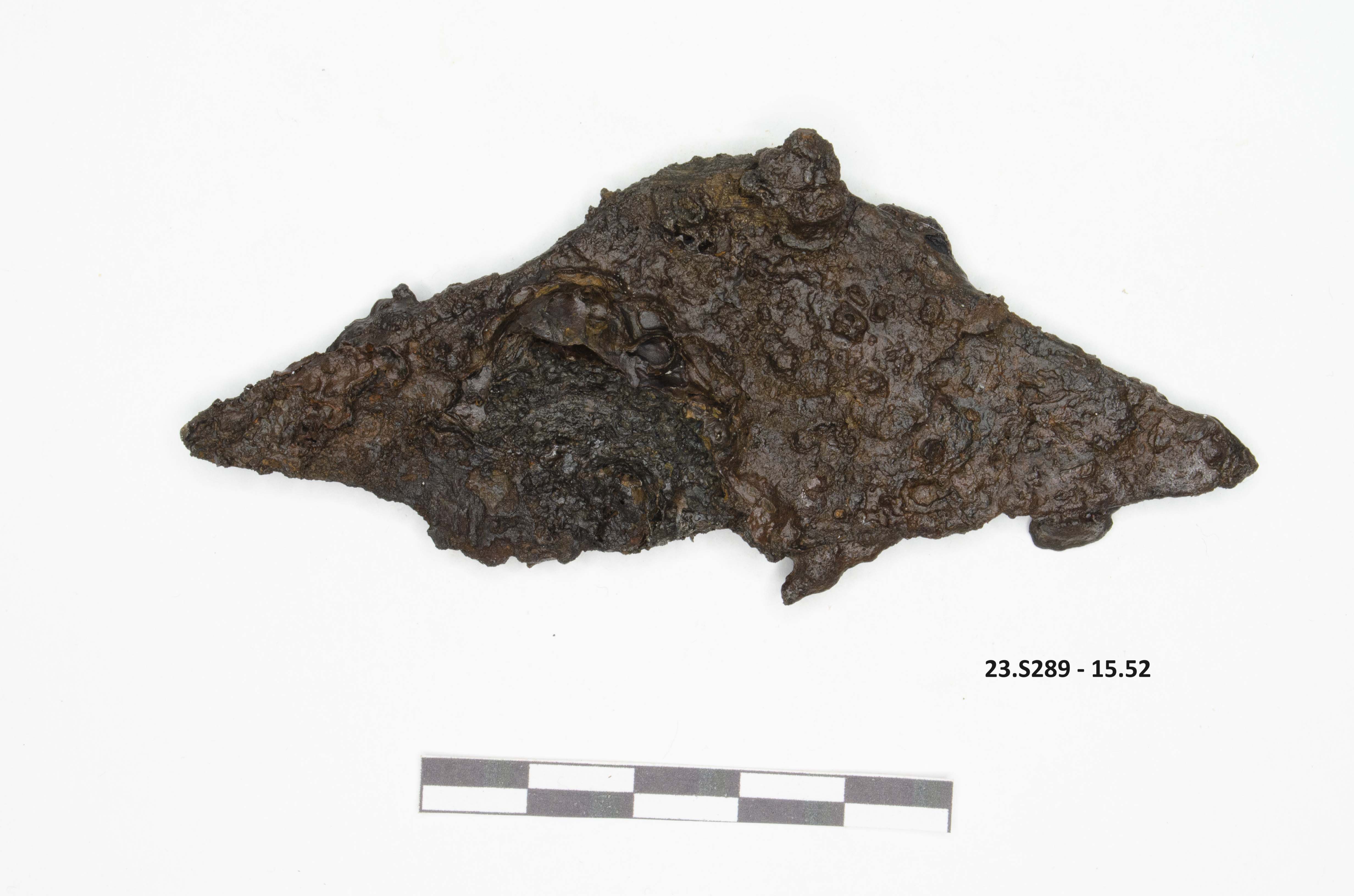 SINGOLO OGGETTO/ raschiatoio, PERIODIZZAZIONI/ STORIA/ Età antica/ Età romana/ Età romana imperiale/ Età tardoimperiale