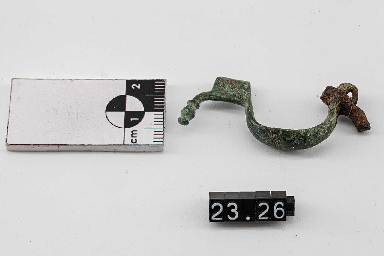 SINGOLO OGGETTO/ fibula, SECOLI/ IV a.C