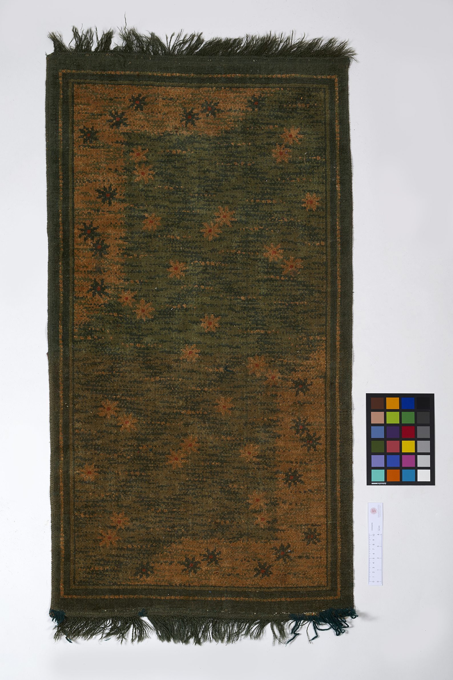 tappeto, Tappeto, ARREDI E SUPPELLETTILI