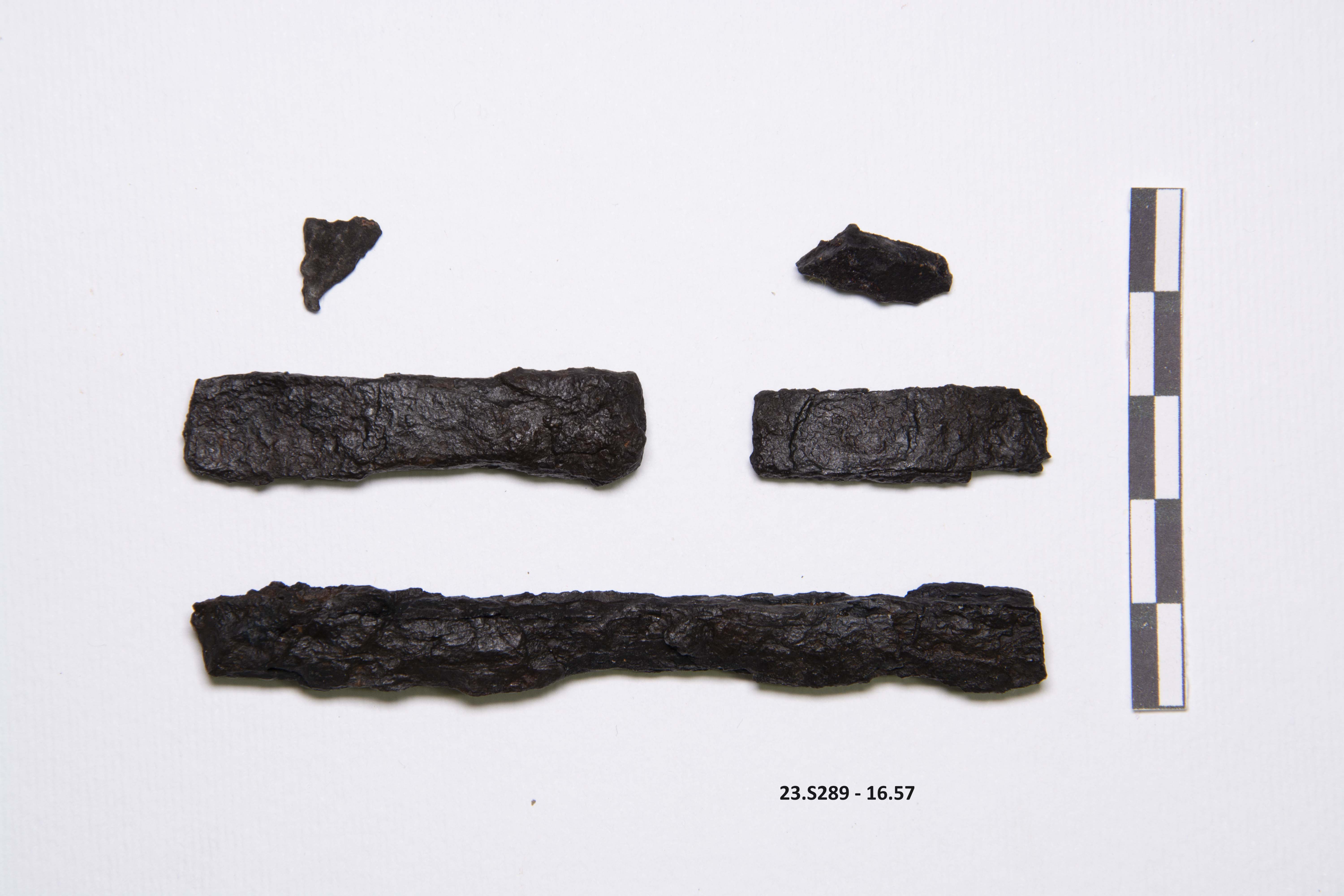 SINGOLO OGGETTO/ barretta, PERIODIZZAZIONI/ STORIA/ Età antica/ Età romana