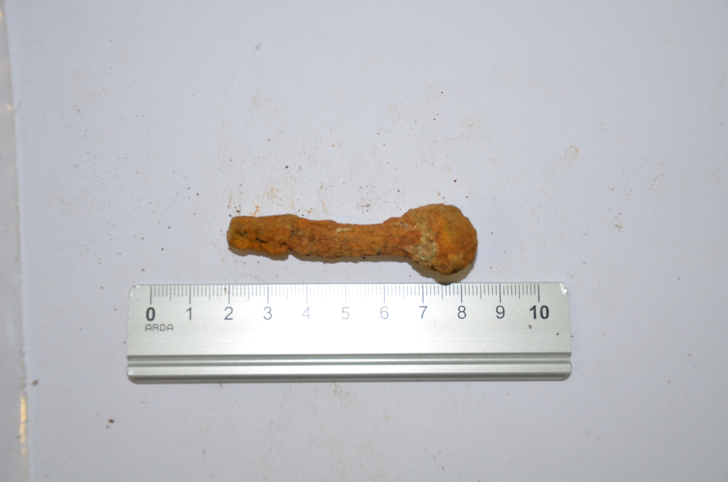 SINGOLO OGGETTO/ chiodo, non determinabile