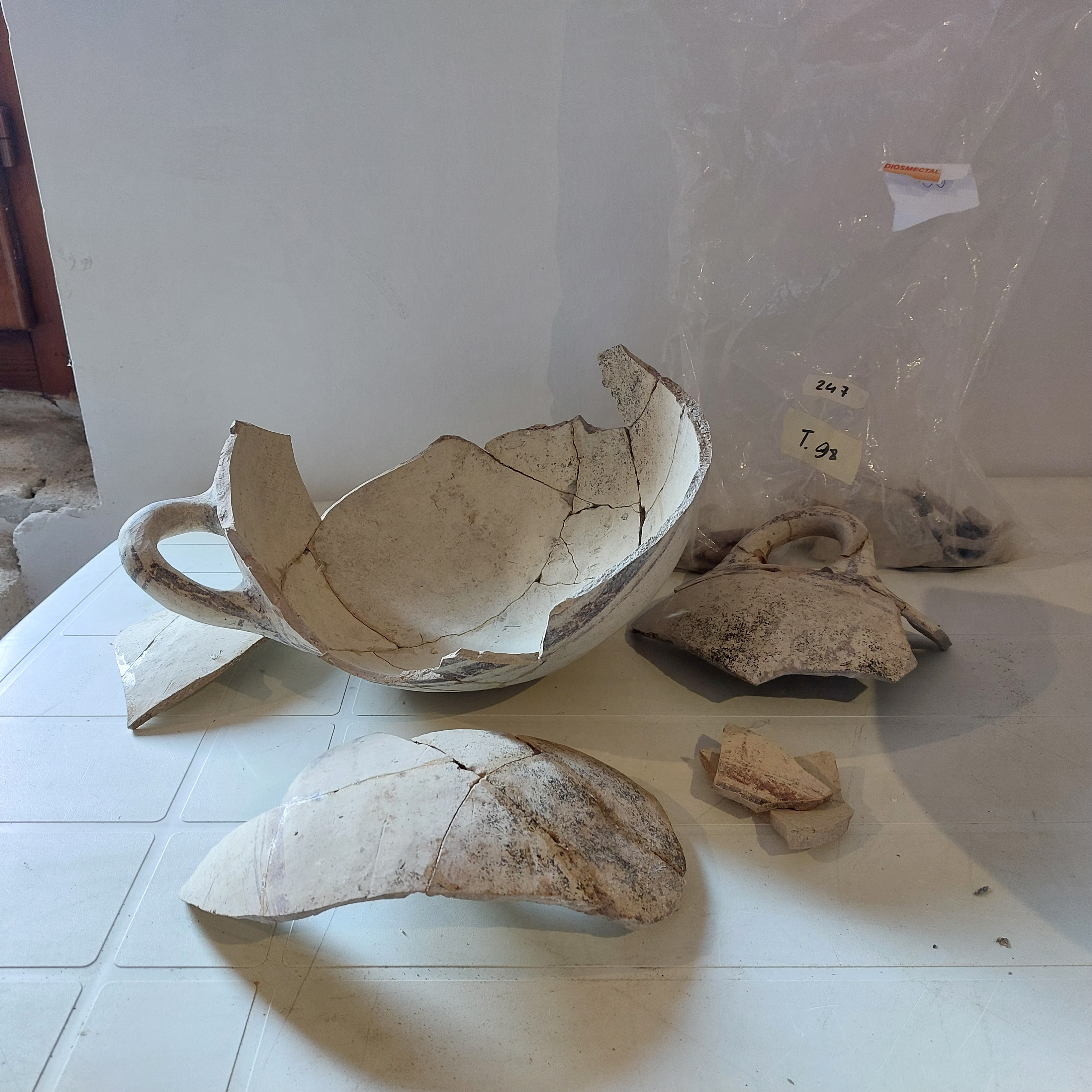 SINGOLO OGGETTO, SECOLI/ VI a.C