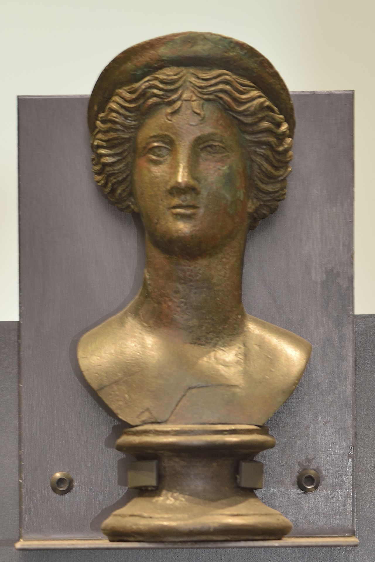 applique (sec. I d.C)