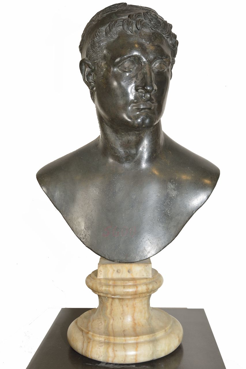 Tolomeo II (?) (busto/ maschile) - produzione campana (?) (terzo quarto sec. I a.C)