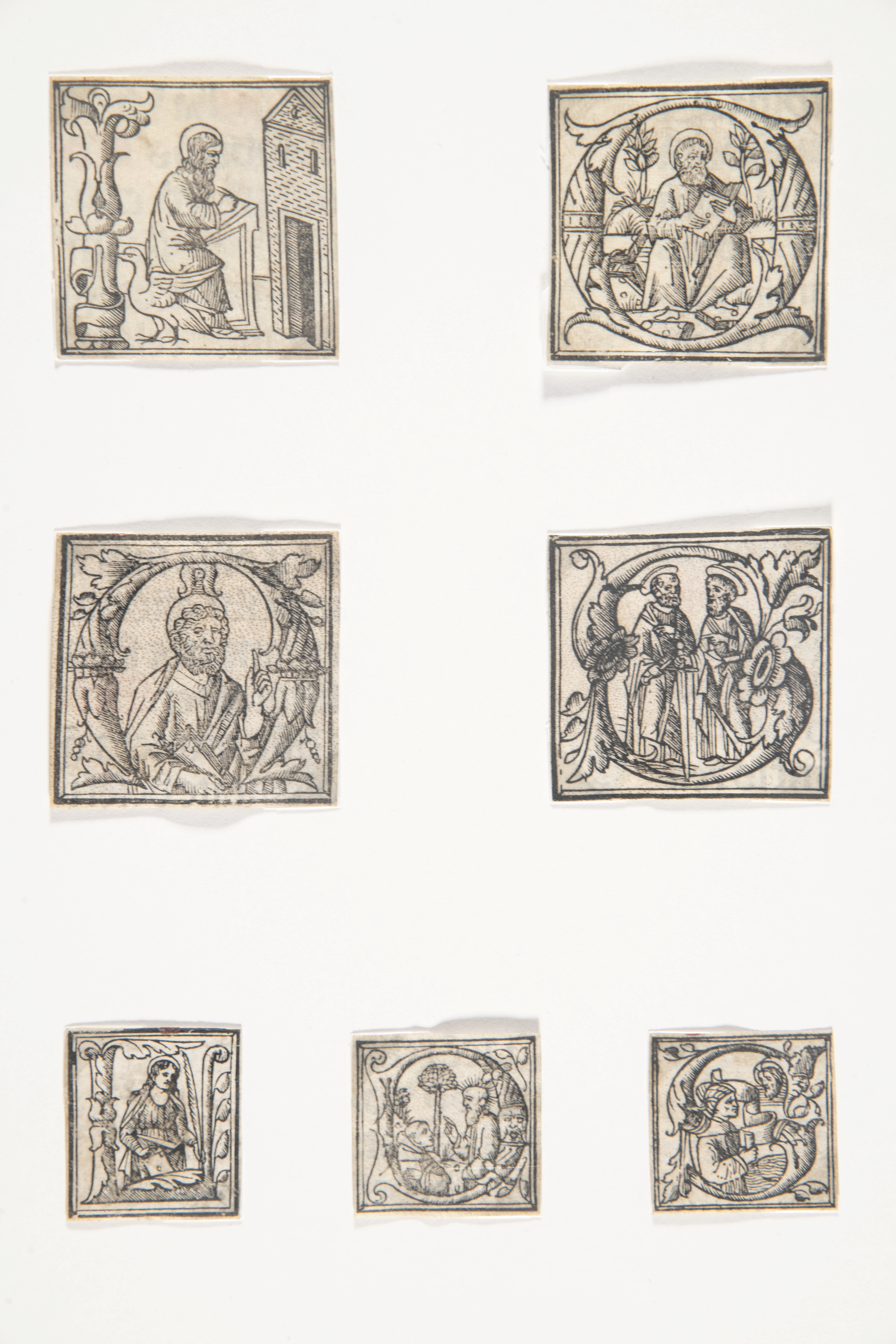 Capilettere con figure di santi, Capilettere (montaggio di stampe, insieme) - ambito veneto (metà/ inizio XV/XVI)