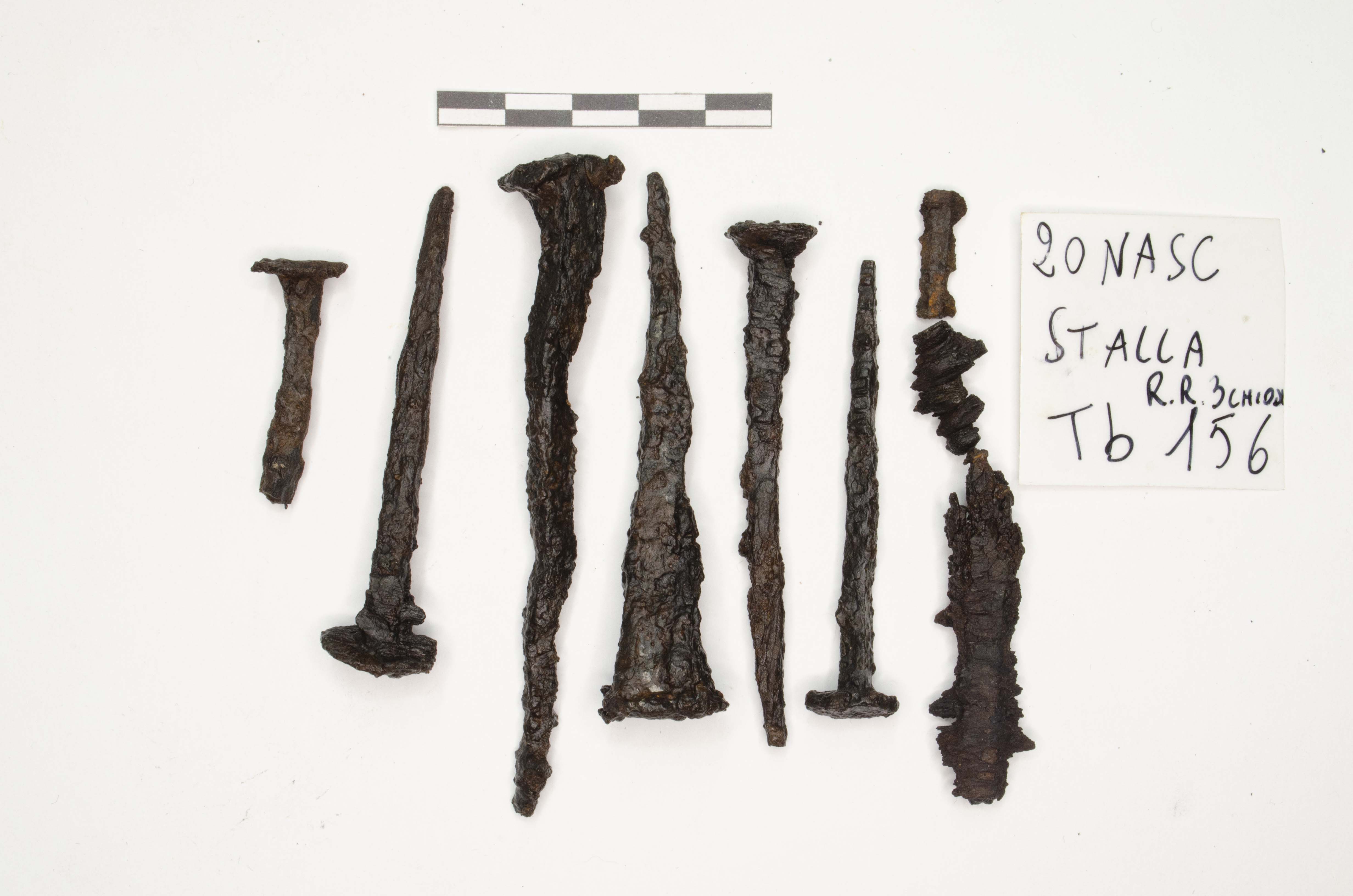 SINGOLO OGGETTO/ chiodo, PERIODIZZAZIONI/ STORIA/ Età medievale/ Alto Medioevo