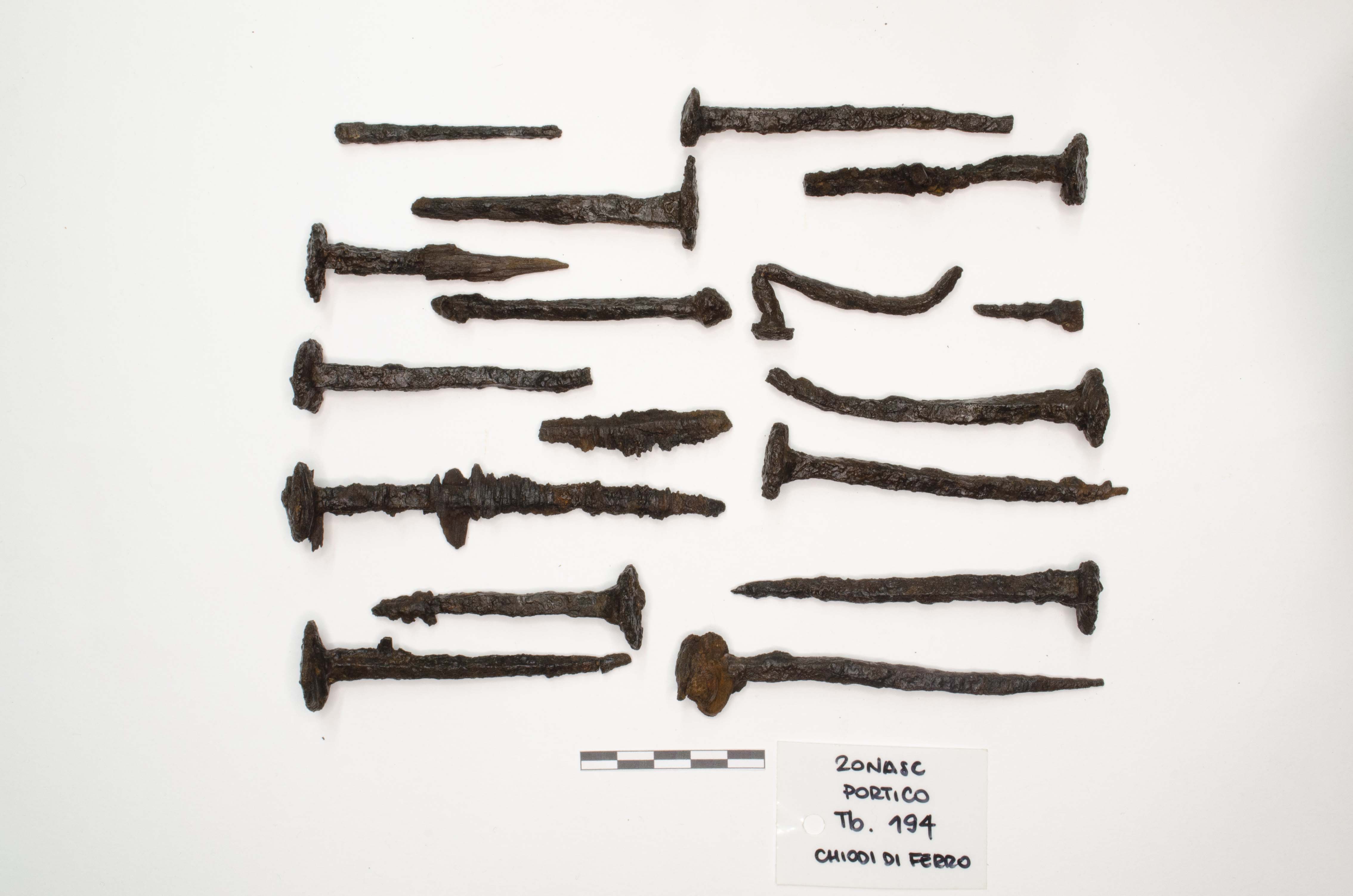 SINGOLO OGGETTO/ chiodo, SECOLI/ ARCHI DI SECOLI/ XI-XII