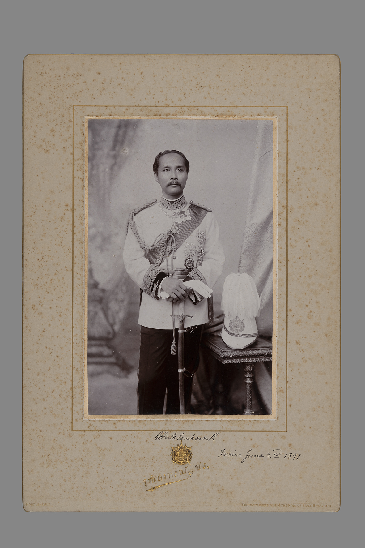 Re Chulalongkorn Rama V (1853-1910) del Siam (Fotografia diplomatica) - ambito siamese (ultimo quarto XIX)