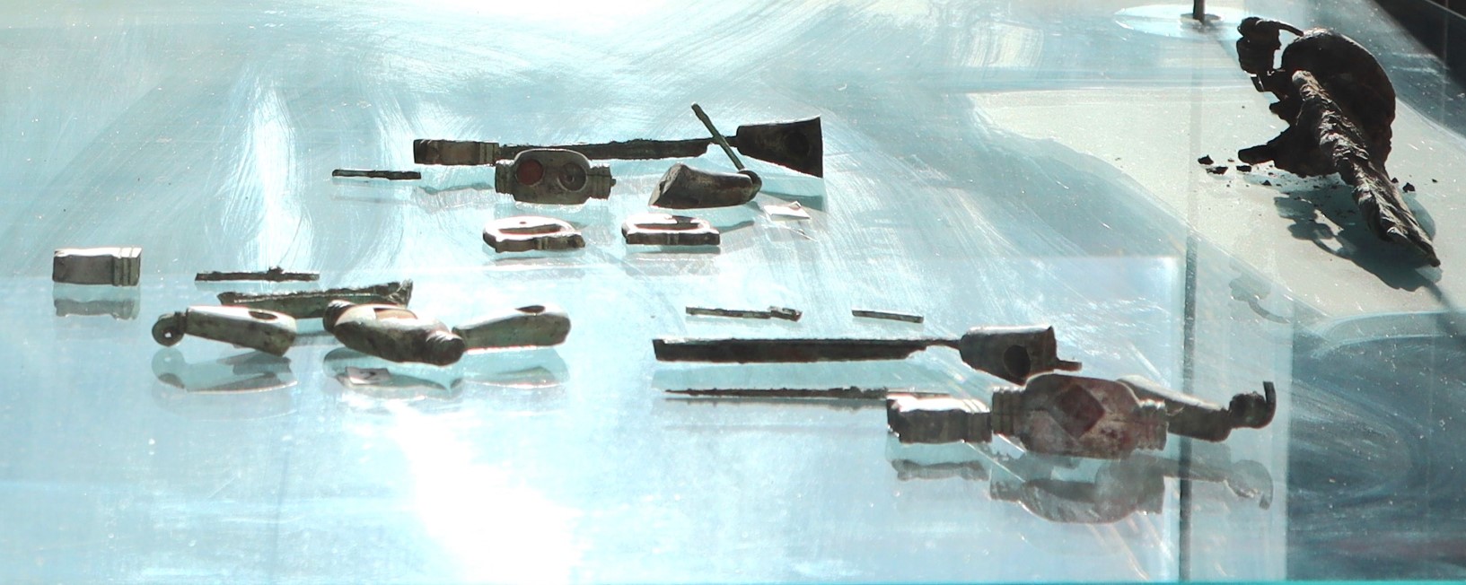 SINGOLO OGGETTO, SECOLI/ VI a.C