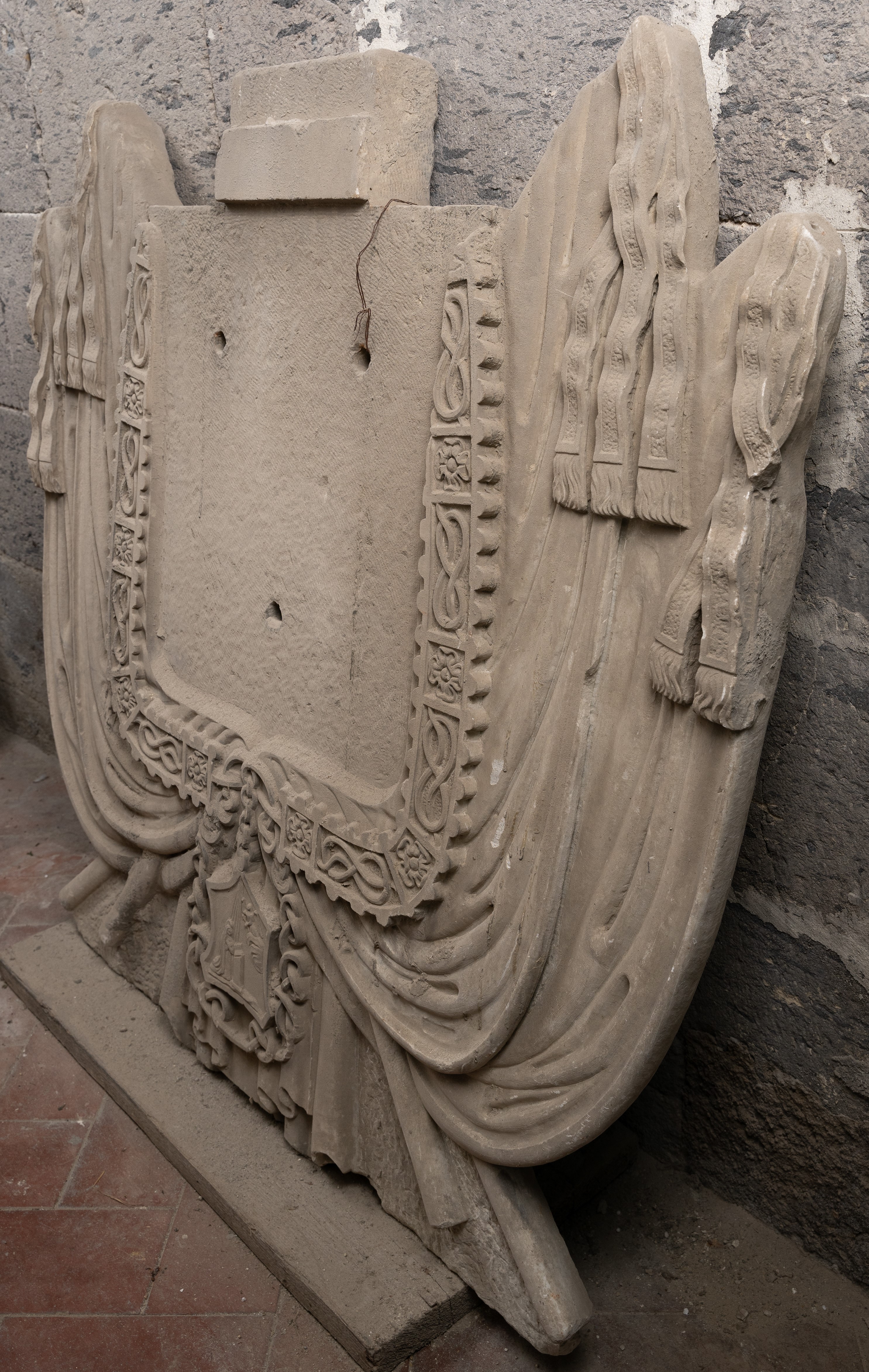 stemma (scultura, opera isolata) - bottega napoletana (inizio XIX)