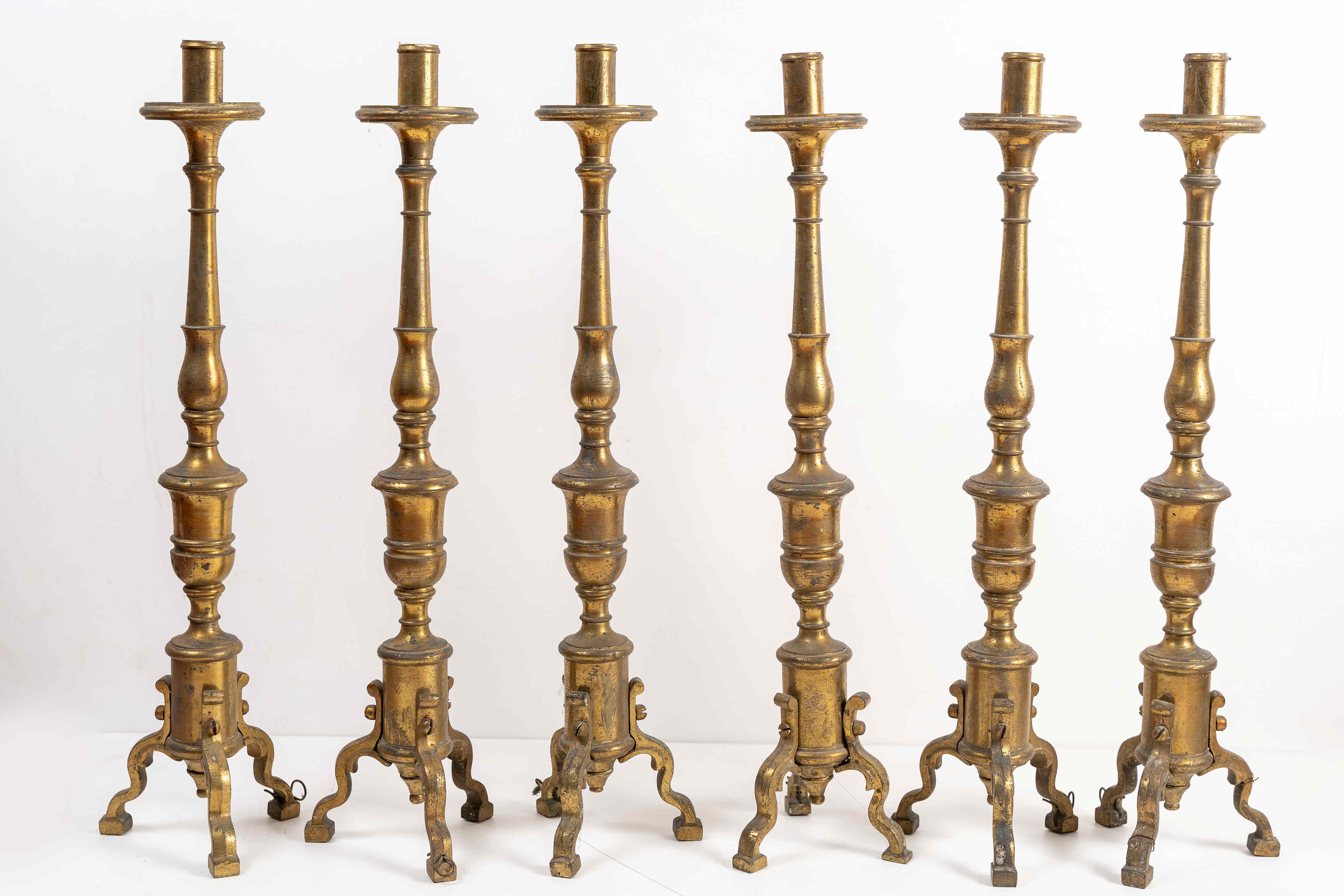 candeliere (candeliere d'altare, serie) - ambito Italia meridionale (seconda metà XX)