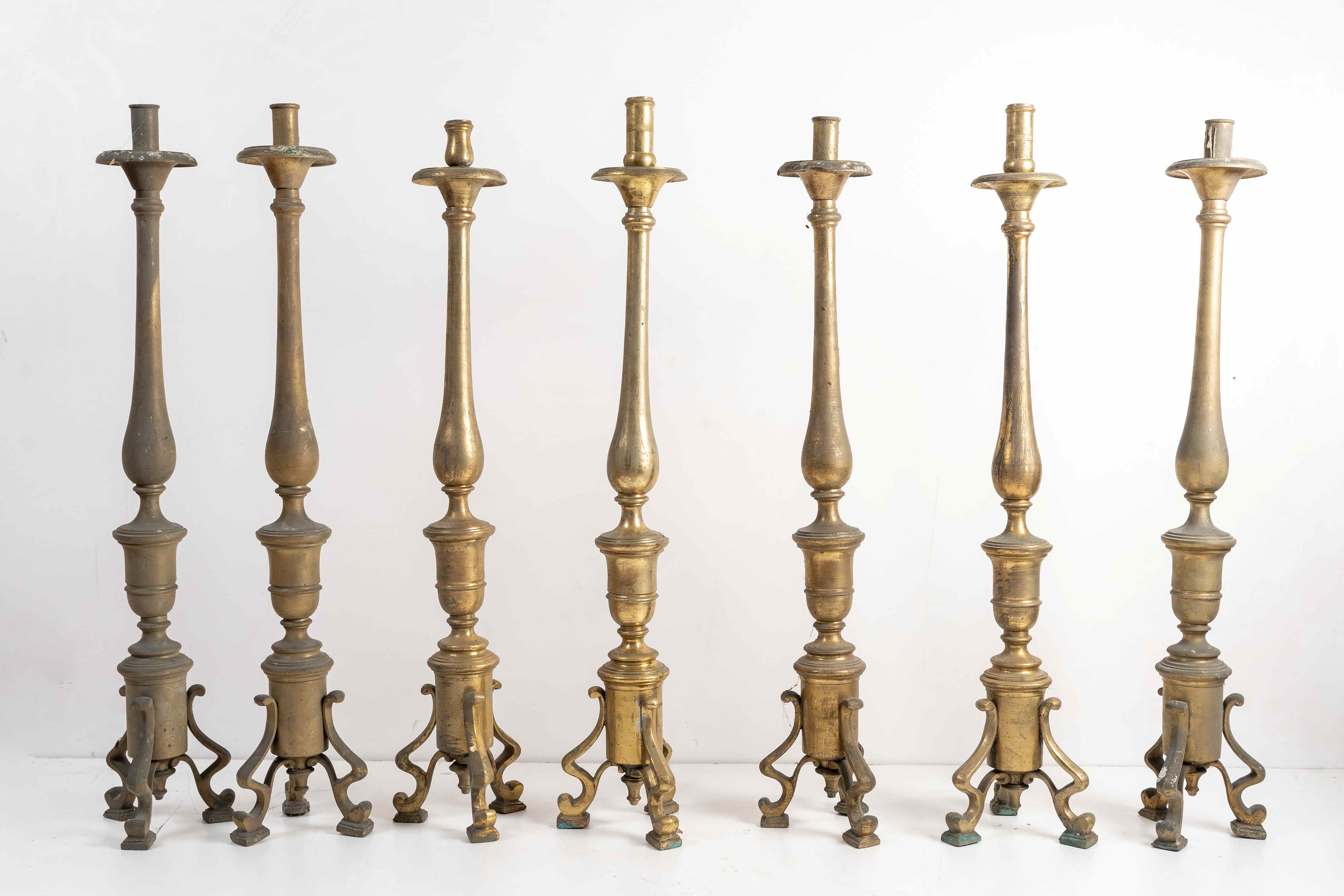 candeliere (candeliere d'altare, serie) - bottega Italia centro-meridionale (prima metà XX)