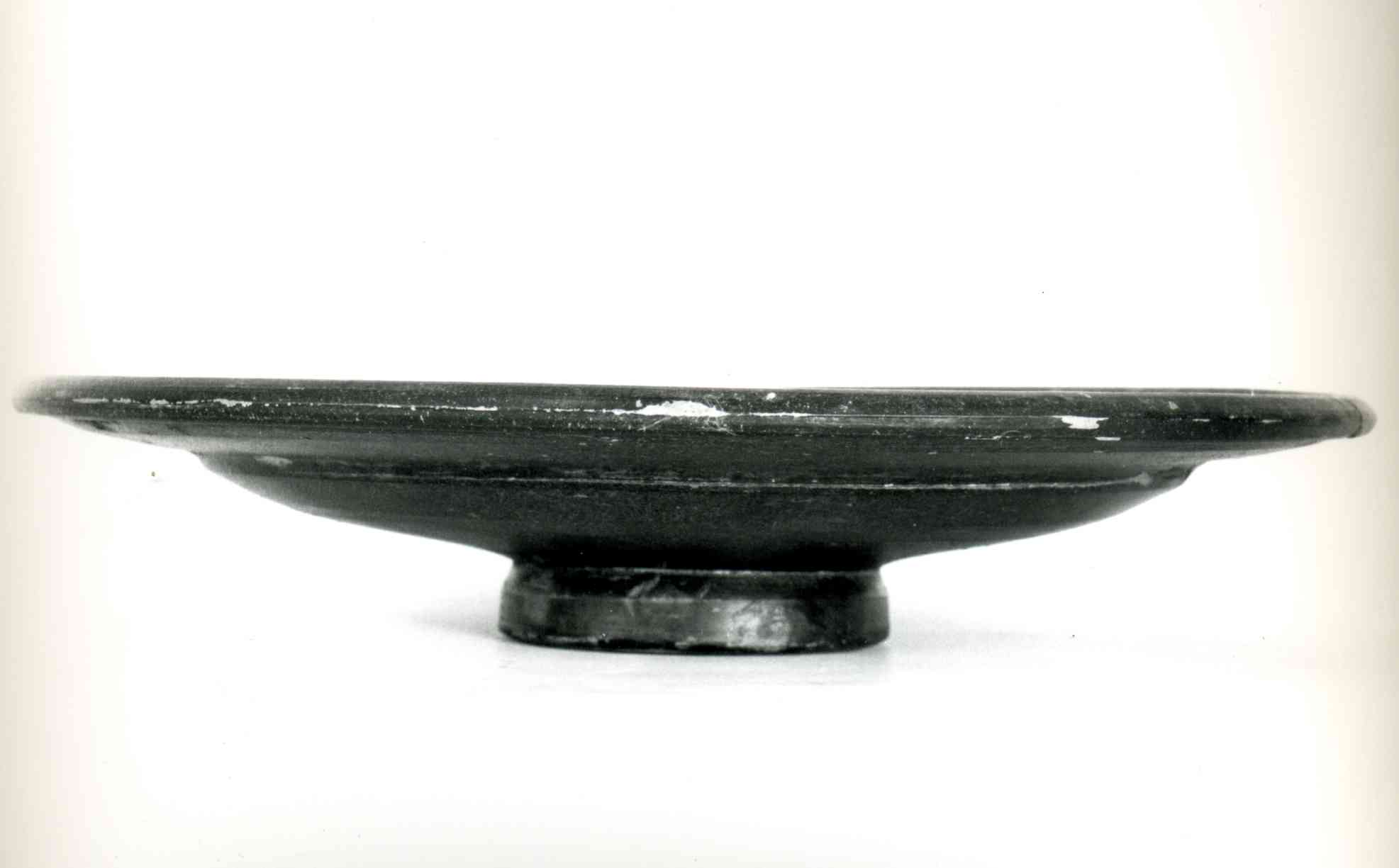 piatto, Lamboglia 6/Morel 1441d1 - produzione locale adriese (sec. II a.C)