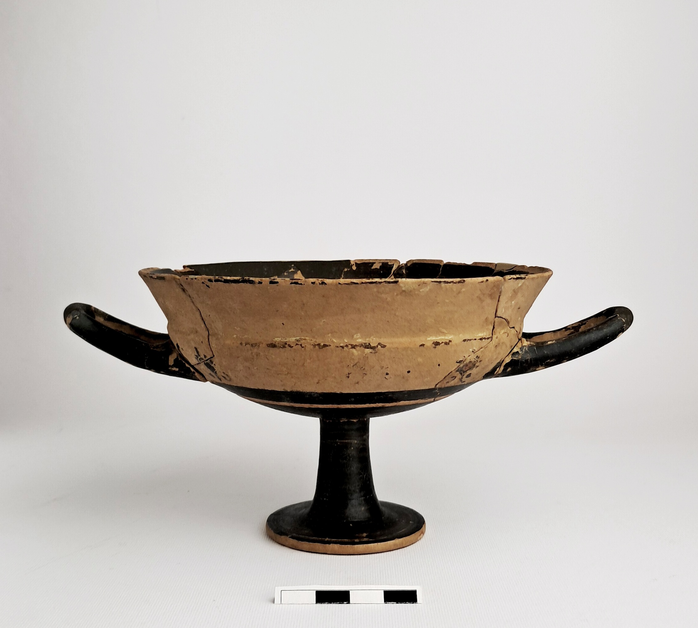 coppa - produzione attica (terzo quarto sec. VI a.C)