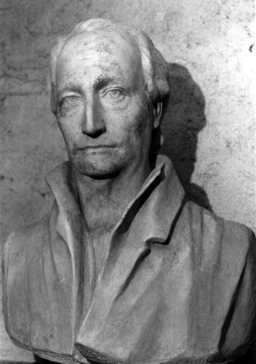 Ritratto maschile, mezzo busto maschile con camicia aperta (scultura, opera isolata) di Montini Trevisani Maria (sec. XX)