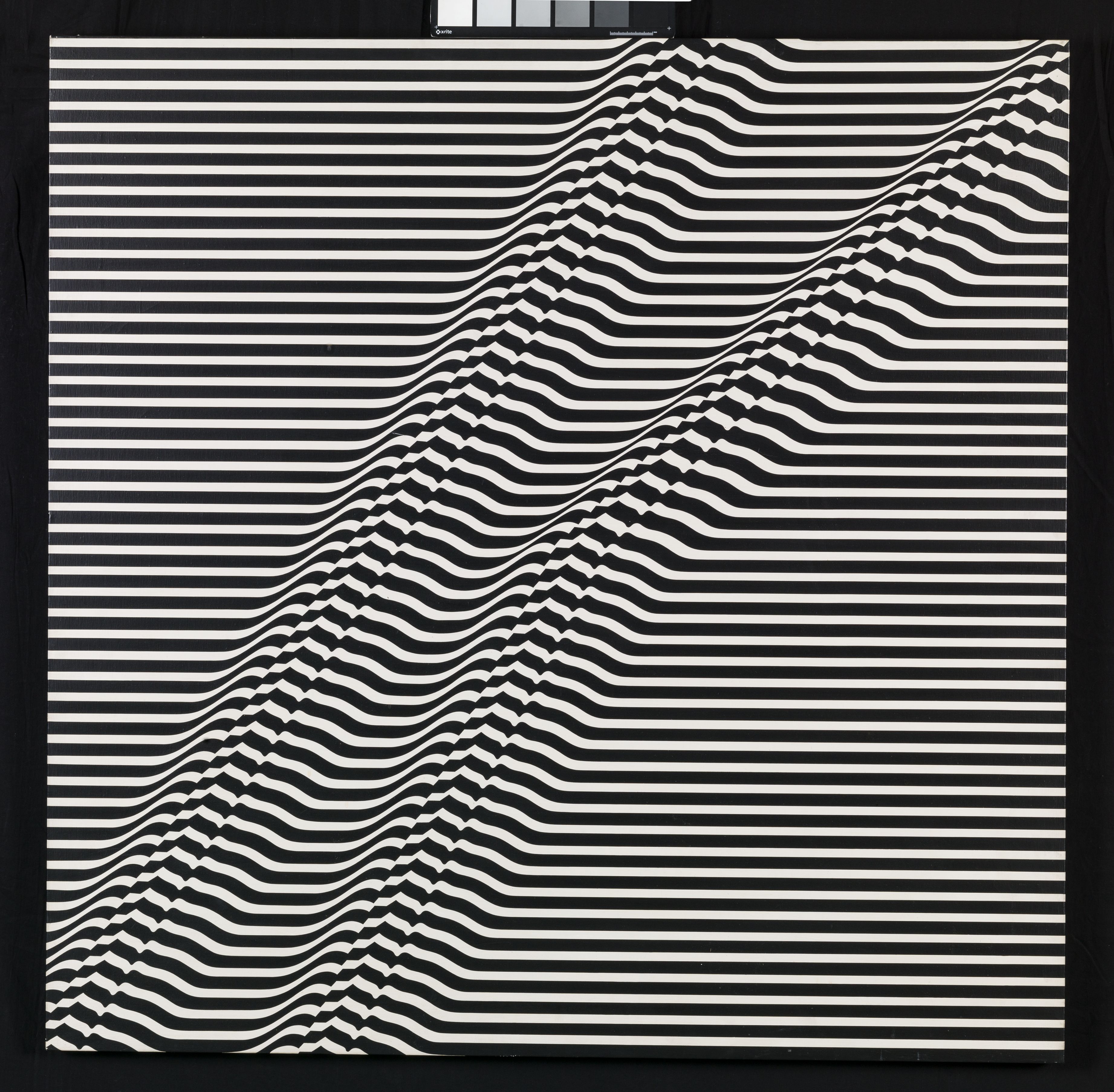 ROPUMS DS 1/73, linee orizzontali bianche e nere con movimento ad onde (dipinto, opera isolata) di Lerose Cosimo (sec. XX)