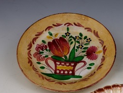 Piatto con piede ad anello (piatto, opera isolata) di K&G Luneville (laboratorio) - manifattura francese (prima metà XIX)