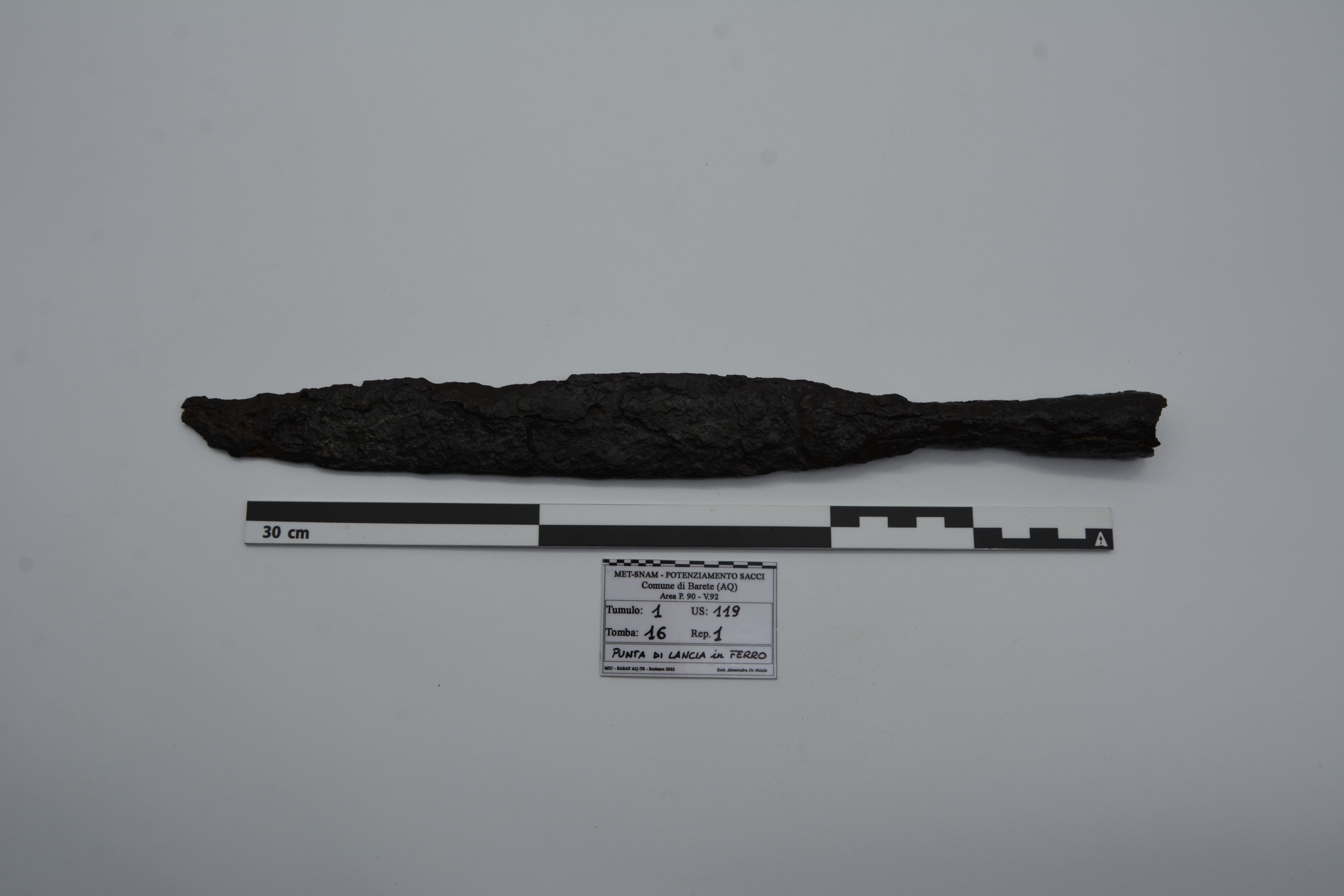 SINGOLO OGGETTO/ lancia, SECOLI/ VIII a.C