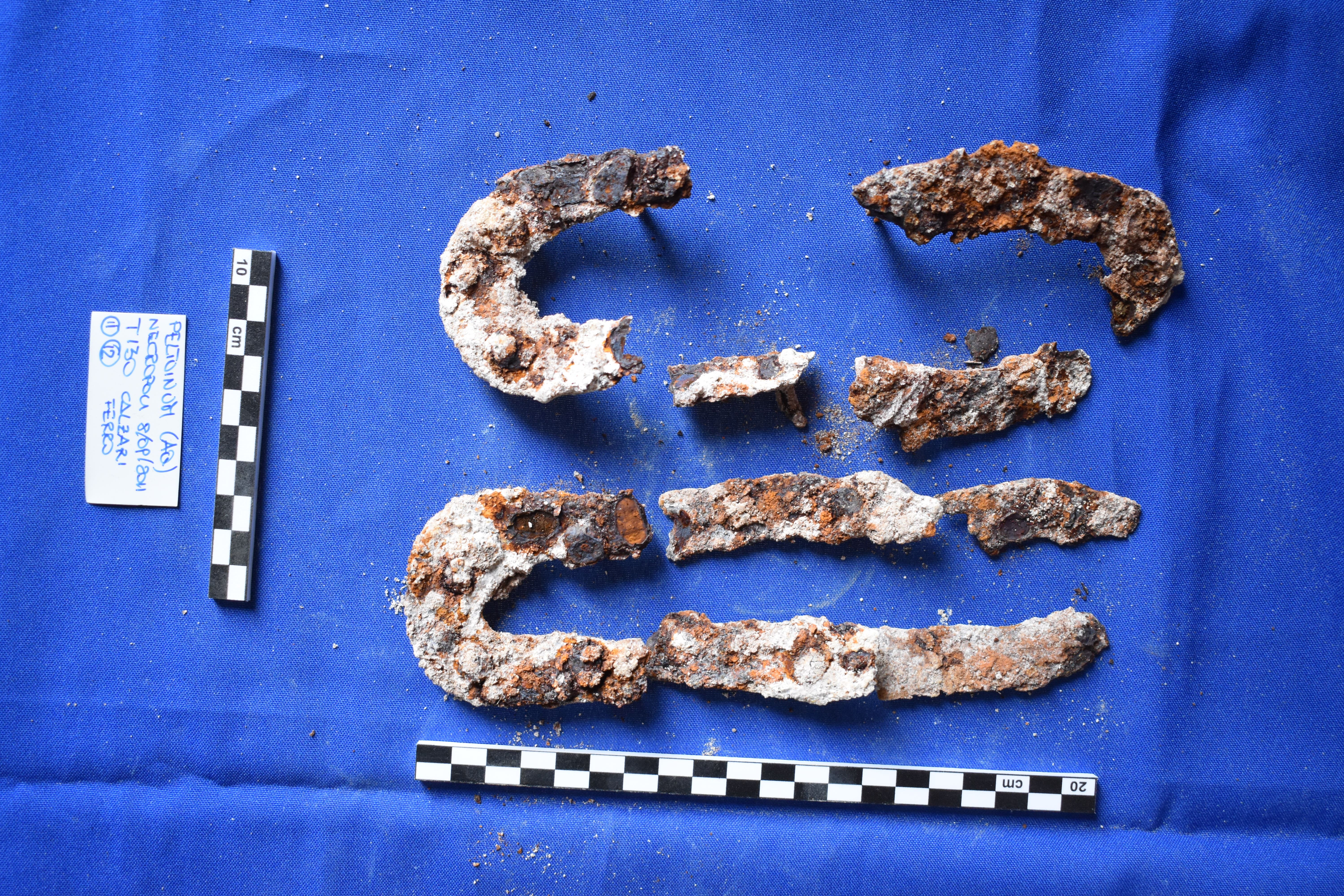 SINGOLO OGGETTO/ calzare, SECOLI/ III a.C