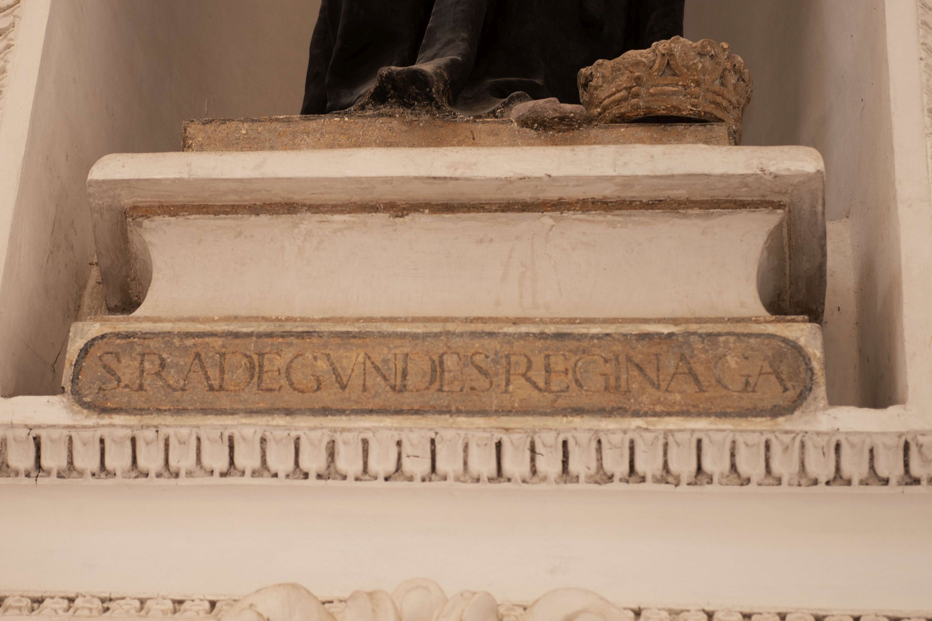 Santa Radegonda (statua) - maestranze locali (seconda metà sec. XVII)