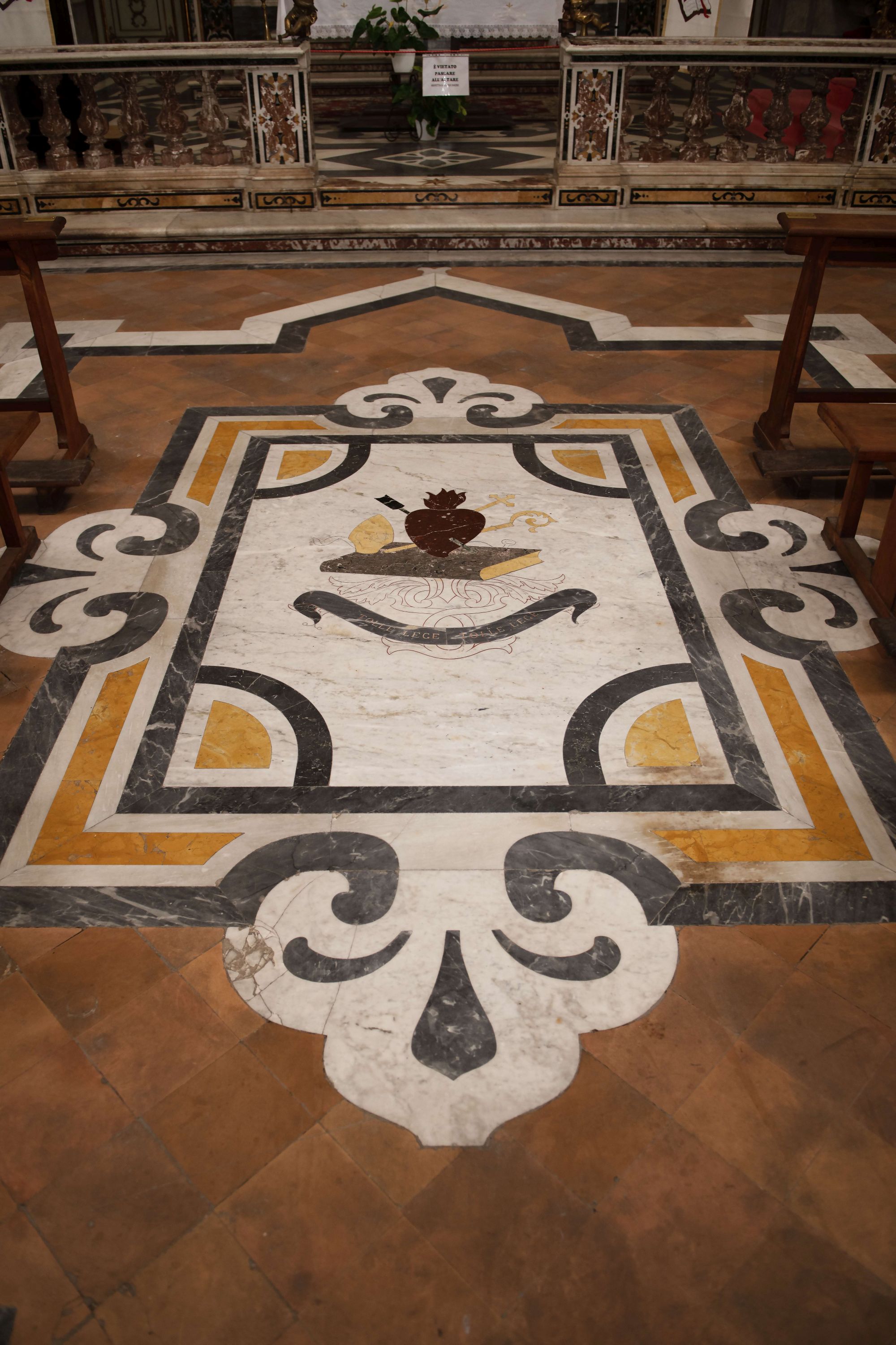 lastra marmorea - maestranze locali (sec. XVIII)