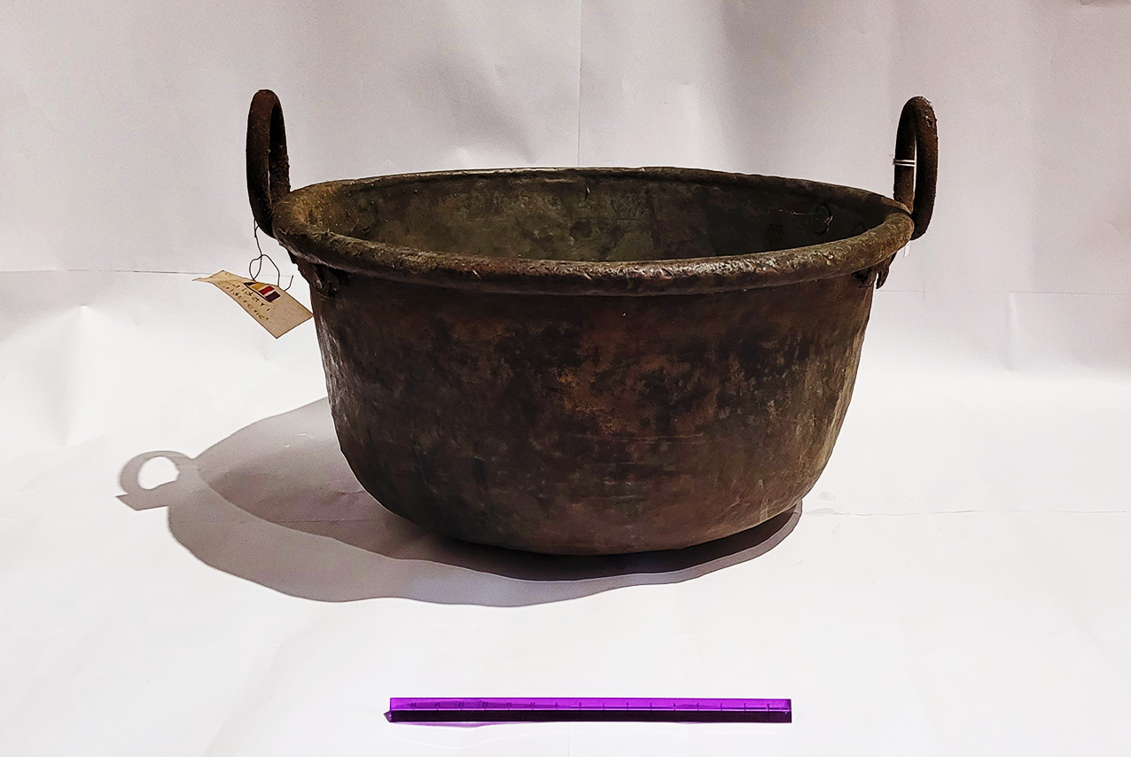 caldari (paiolo, ARREDI E SUPPELLETTILI/ CONTENITORI, RECIPIENTI E OGGETTI DI USO DOMESTICO) - artigianato