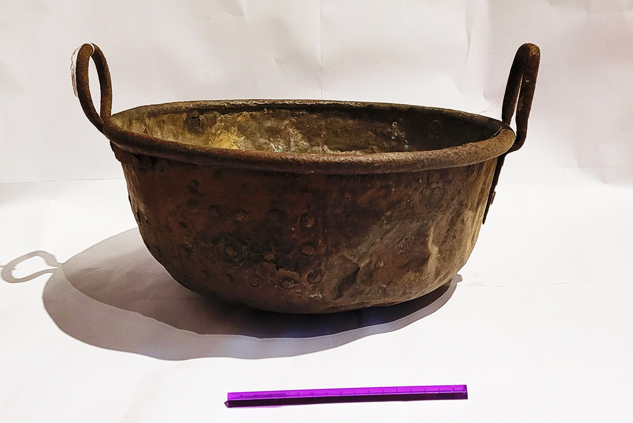 caldari (paiolo, ARREDI E SUPPELLETTILI/ CONTENITORI, RECIPIENTI E OGGETTI DI USO DOMESTICO) - artigianato