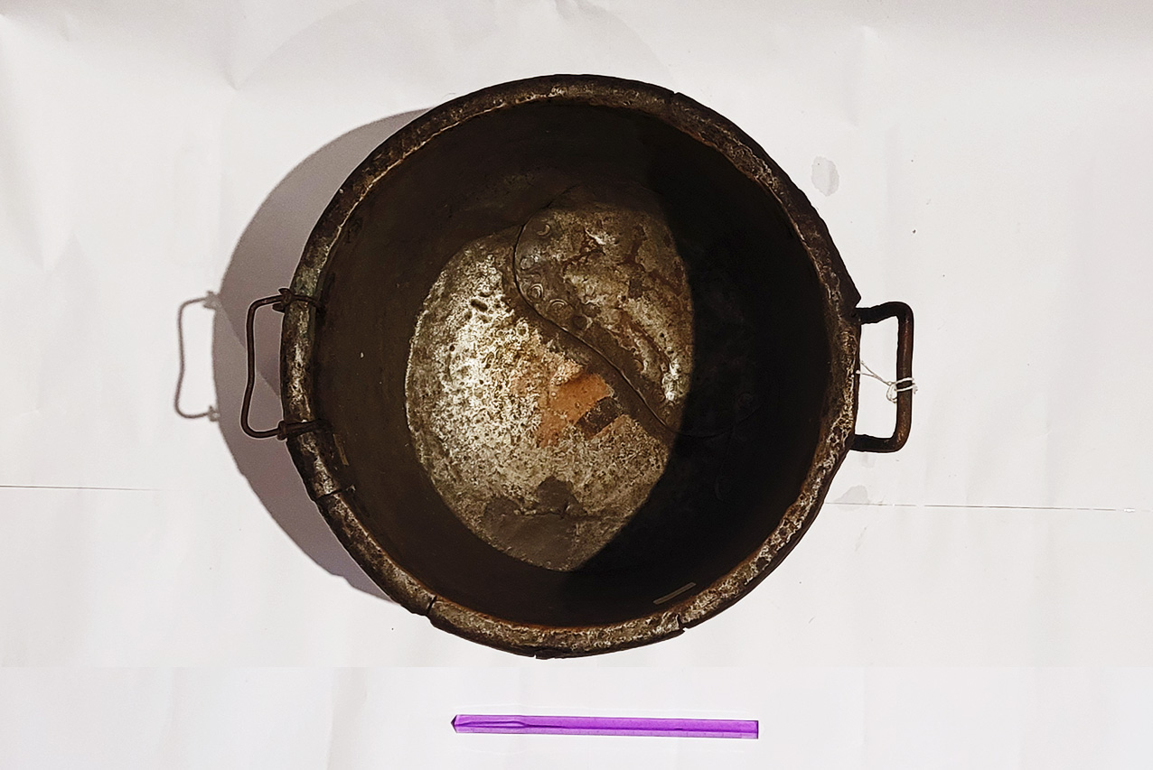 caldareddu (paiolo, ARREDI E SUPPELLETTILI/ CONTENITORI, RECIPIENTI E OGGETTI DI USO DOMESTICO) - artigianato