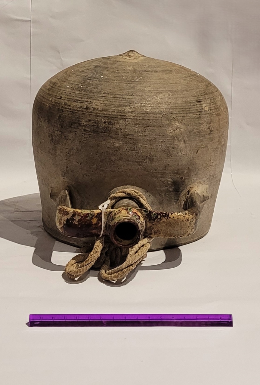 stangiadas (fiasca, a fondo largo, ARREDI E SUPPELLETTILI/ CONTENITORI, RECIPIENTI E OGGETTI DI USO DOMESTICO) - artigianato sardo