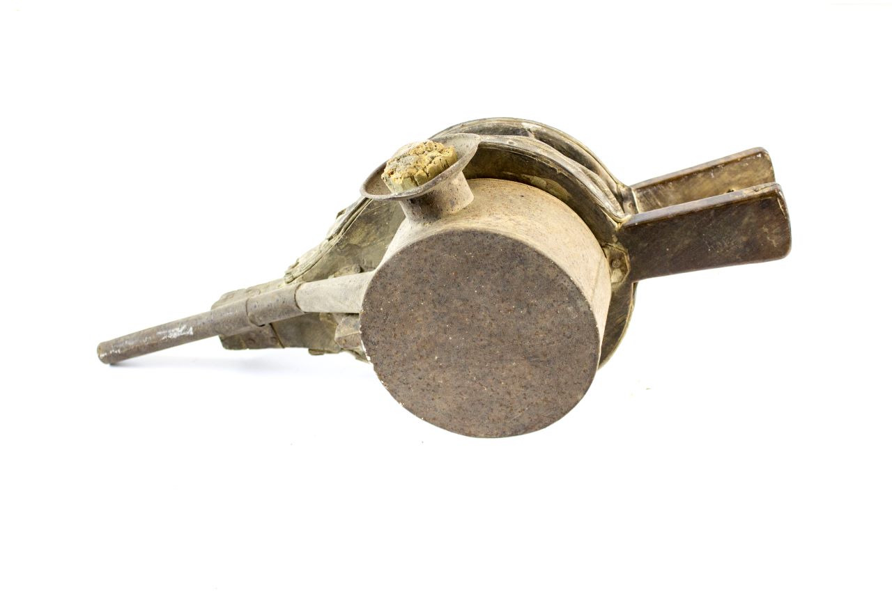 solforatore, spargi-zolfo, foddittu 'e tzulfarare (solforatrice, STRUMENTI E ACCESSORI/ AGRO-SILVO-PASTORALI) - produzione artigianale