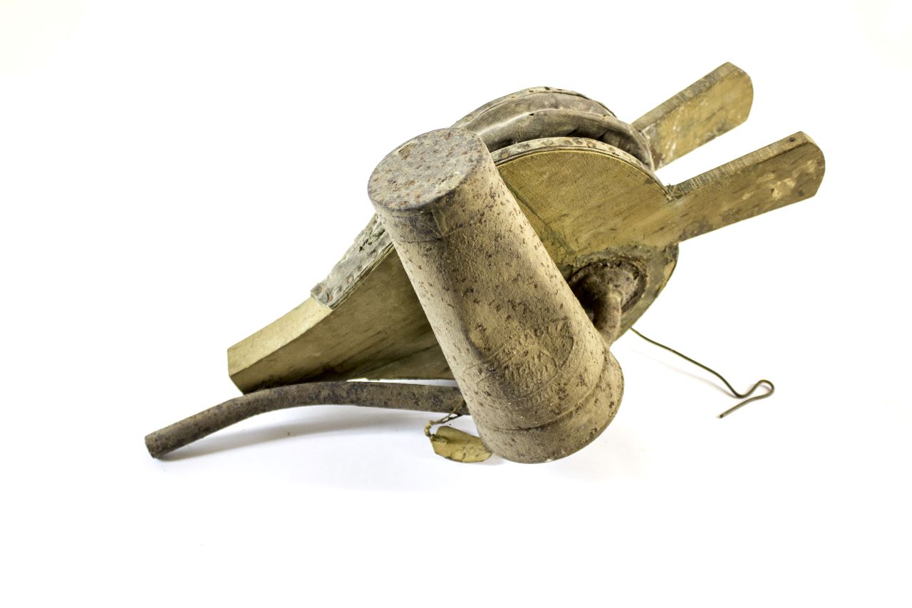 solforatore, spargi-zolfo, foddittu 'e tzulfarare (solforatrice, STRUMENTI E ACCESSORI/ AGRO-SILVO-PASTORALI) di Ditta Del Taglia - produzione industriale toscana