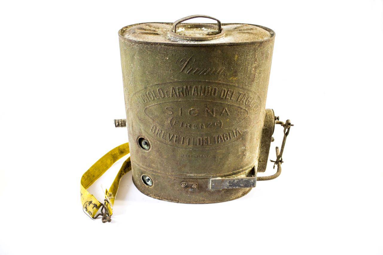 solforatrice, spargi-zolfo, tzulfarina (pompa irroratrice, a spalla, STRUMENTI E ACCESSORI/ AGRO-SILVO-PASTORALI) di Ditta Del Taglia - produzione industriale toscana