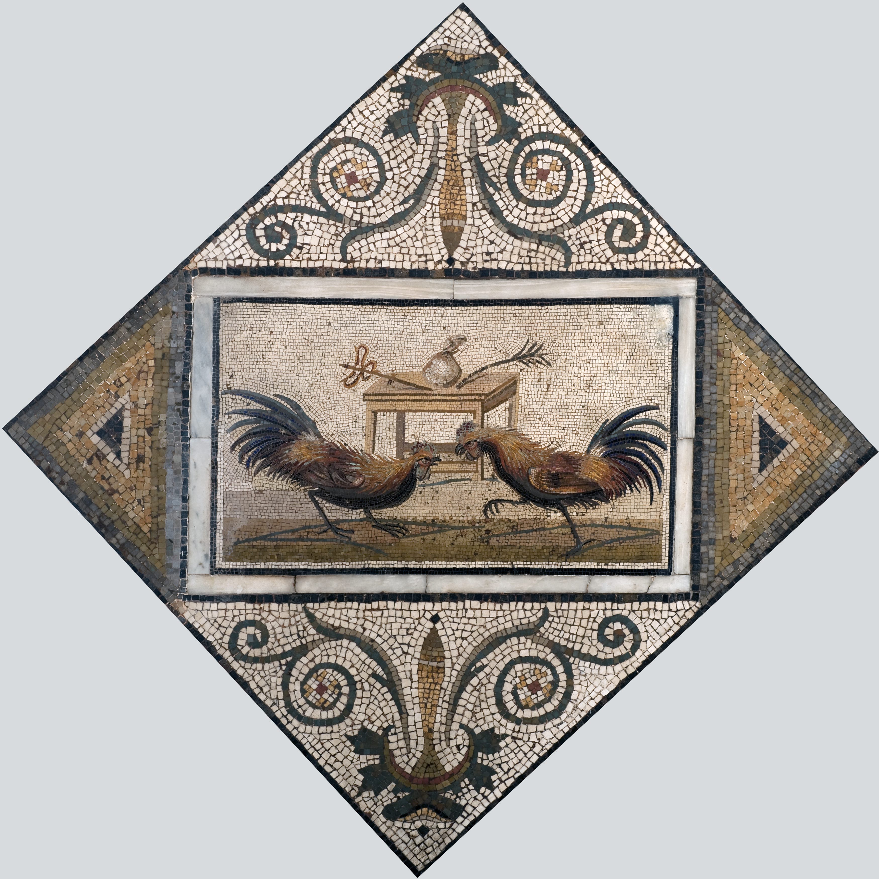 combattimento fra galli/ mensa agonistica (mosaico/ pavimentale, policromo/ figurato) (inizio/ inizio SECOLI/ ARCHI DI SECOLI/ II a.C -I a.C)