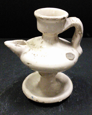 lucitella (lucerna, ARREDI E SUPPELLETTILI/ CONTENITORI, RECIPIENTI E OGGETTI DI USO DOMESTICO)