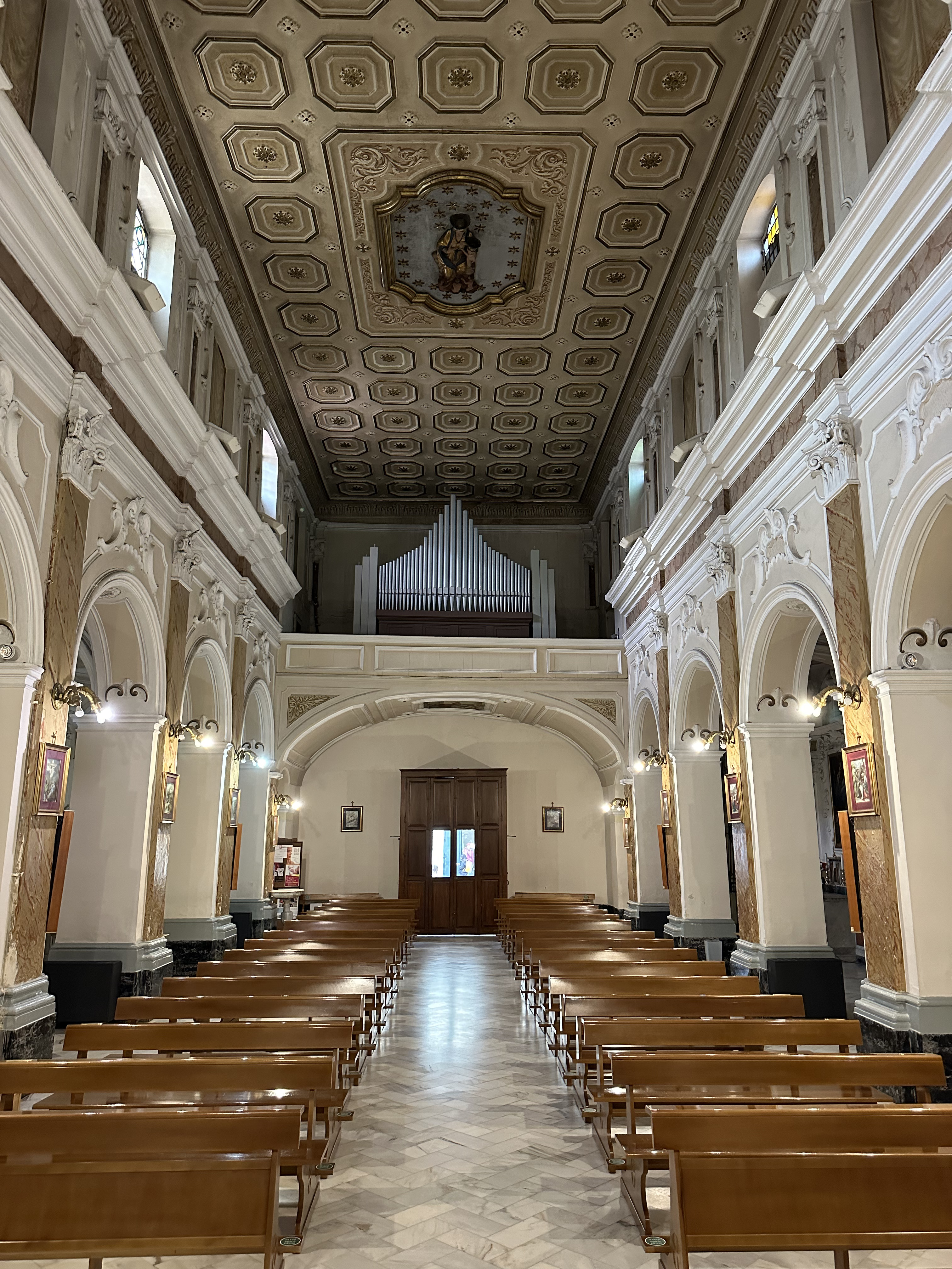 organo di Ditta Enrico Giustozzi, Foligno (bottega) (prima metà 1935-1940)
