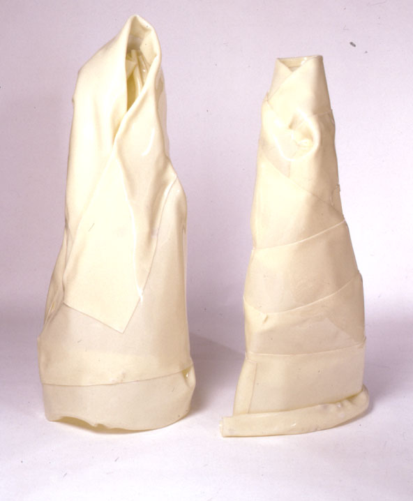 Tutta avvolta - Alice L (scultura) di Lazzarini Donata - esecutore (sec. XXI)