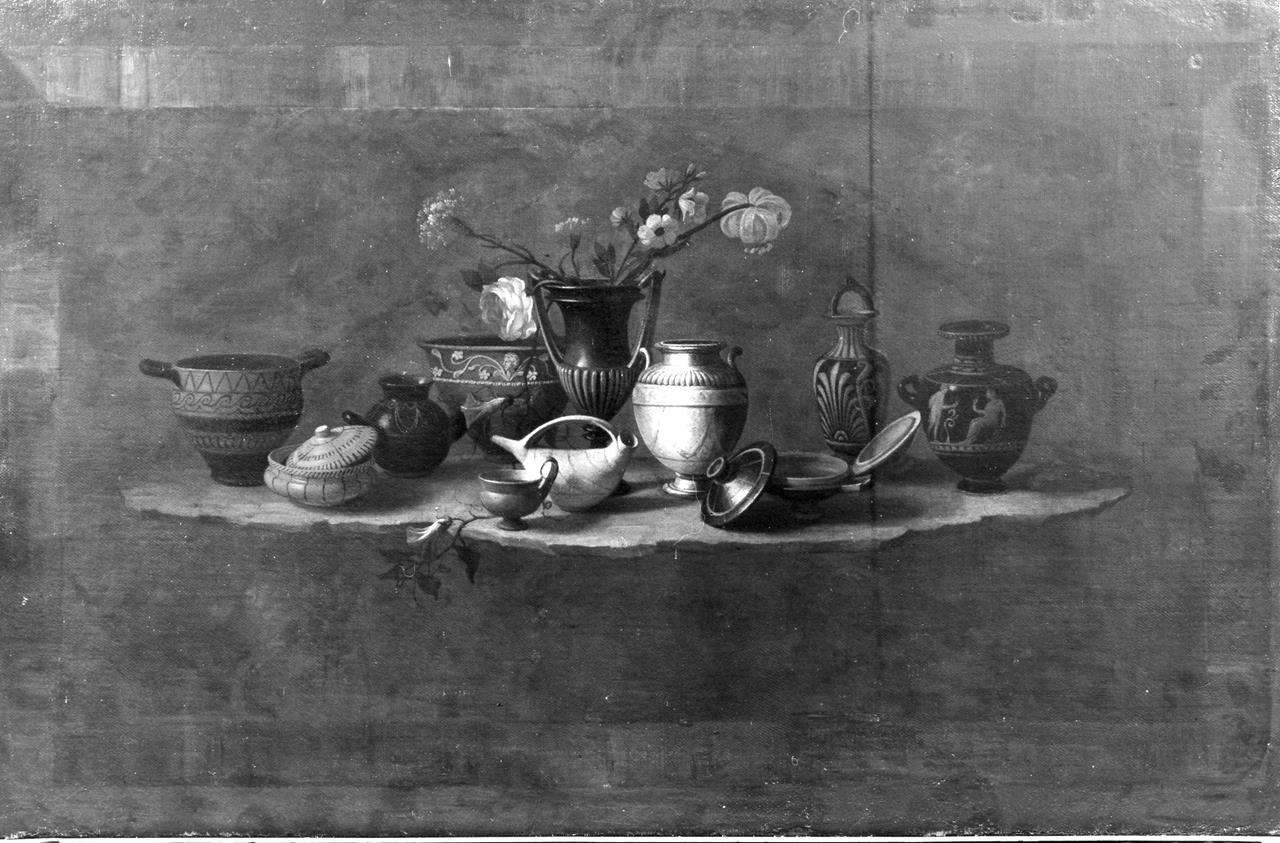 Natura morta con vasi estruschi e fiori (dipinto) di Cioci Antonio (XVIII)