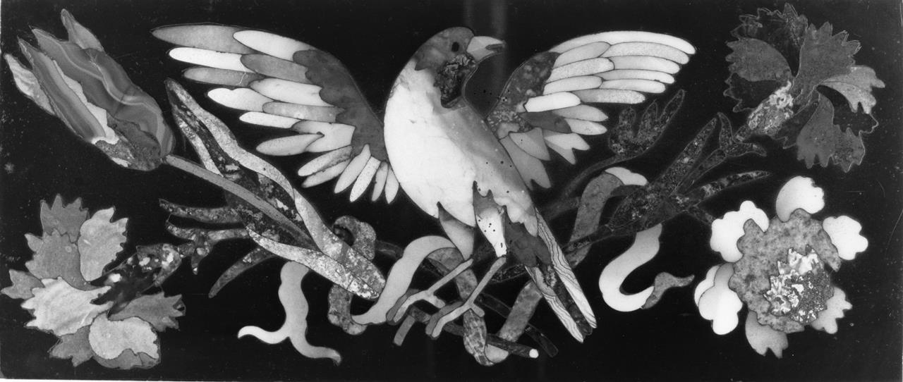 uccello e fiori (formella) - manifattura granducale (inizio XVIII)