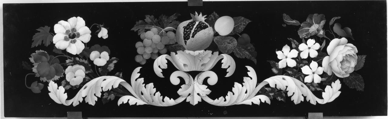 Trionfo di fiori e frutta (formella) - manifattura fiorentina (XIX)