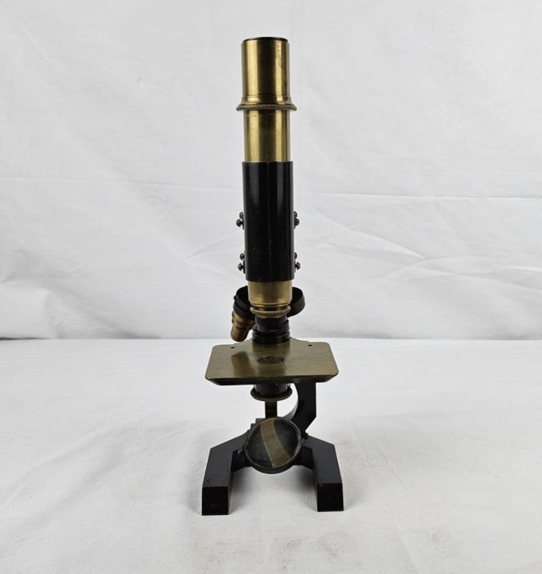 microscopio, a colonna con cremagliera di Seibert Wetzlar, Reichert, Carl - manifattura tedesca (fine/ inizio XIX/ XX)