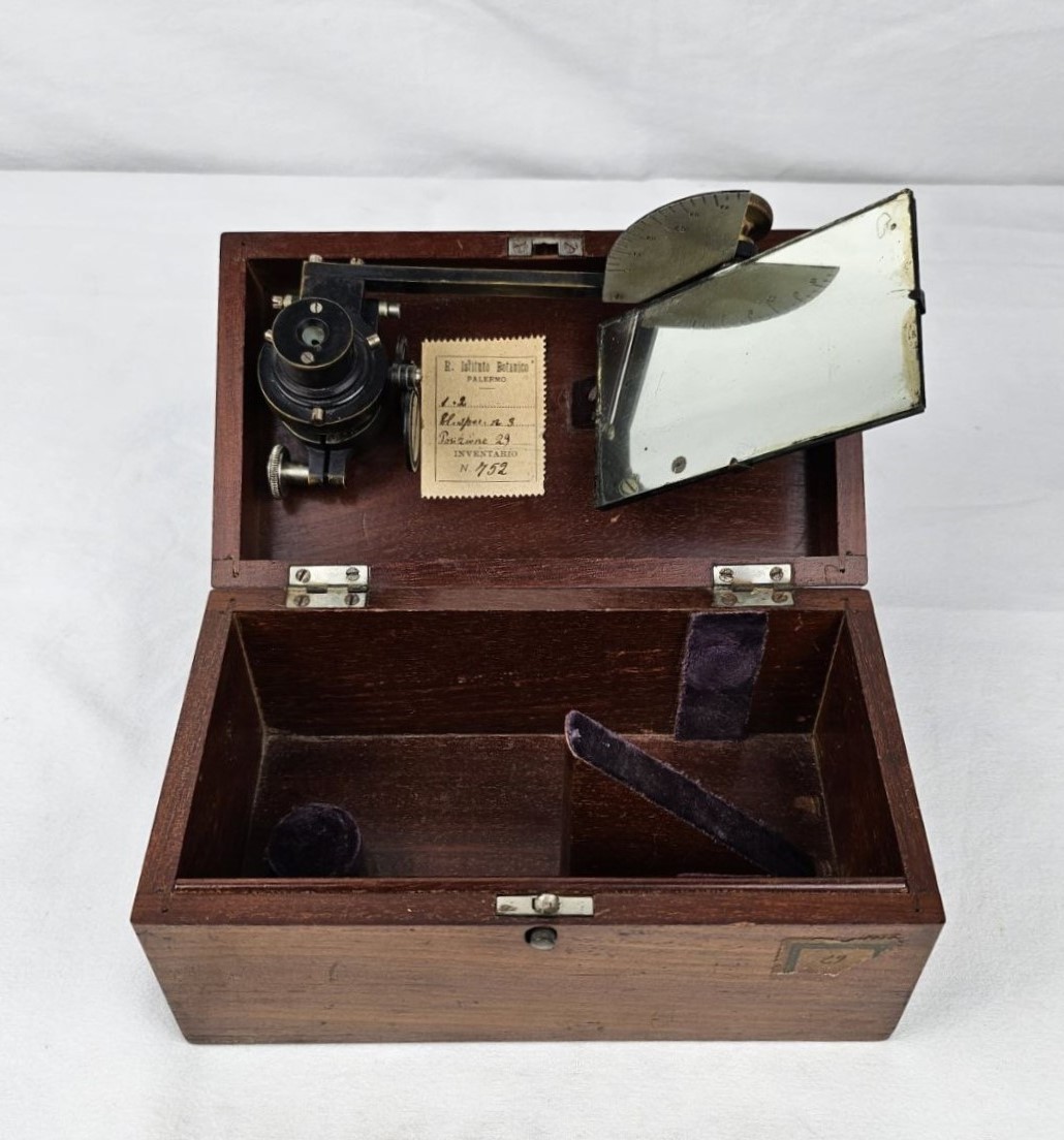 camera lucida, di Abbe di Abbe, Ernst - manifattura tedesca (fine XIX)