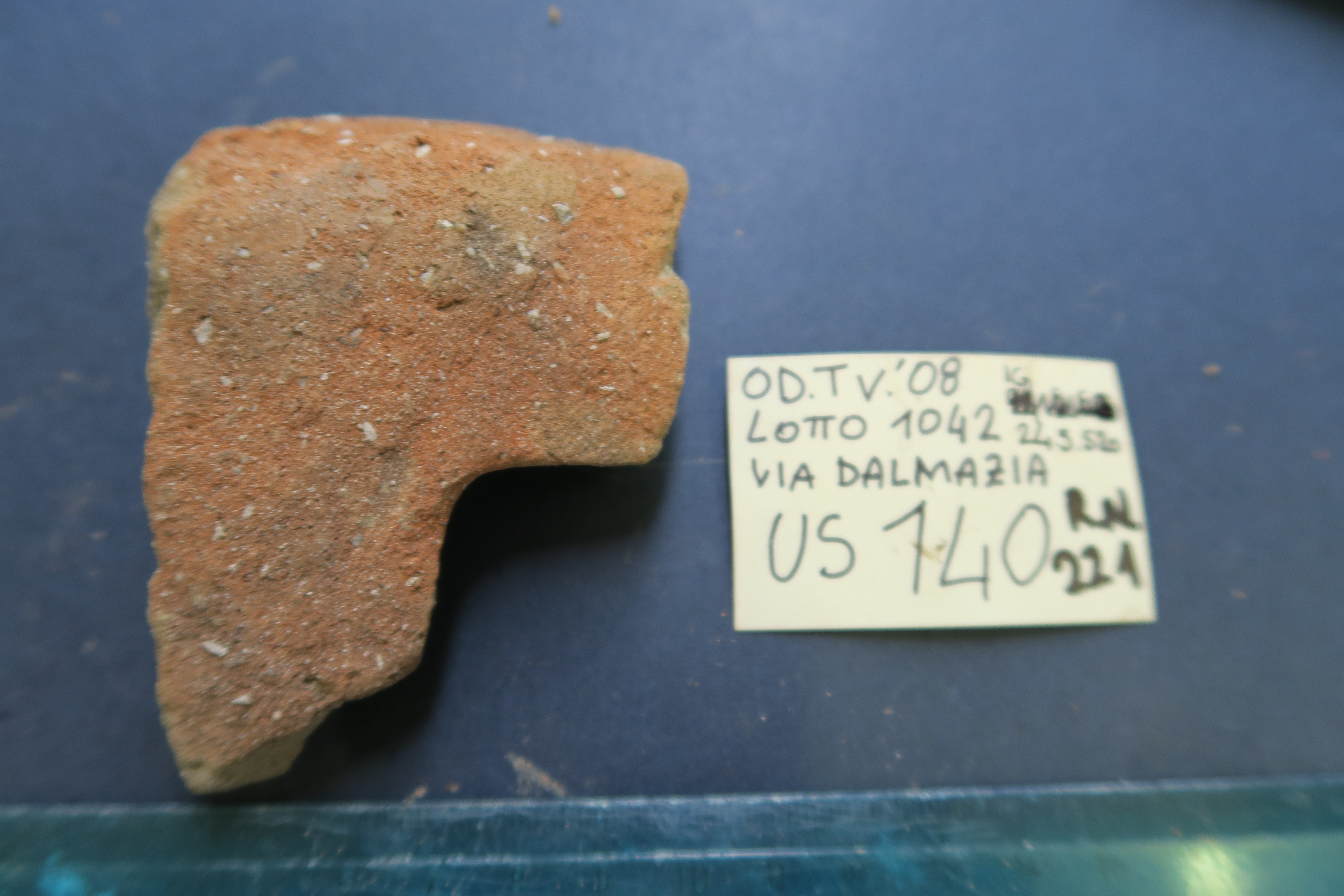 SINGOLO OGGETTO/ Elemento non vascolare, SECOLI/ ARCHI DI SECOLI/ V a.C.-IV a.C