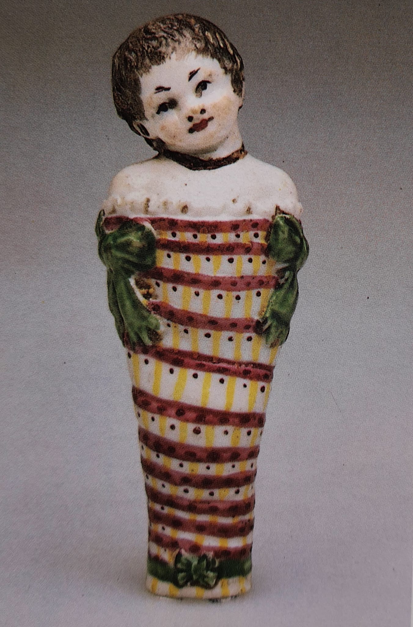 porta aghi di Antonibon - Parolin (bottega) - manifattura novese (XVIII)