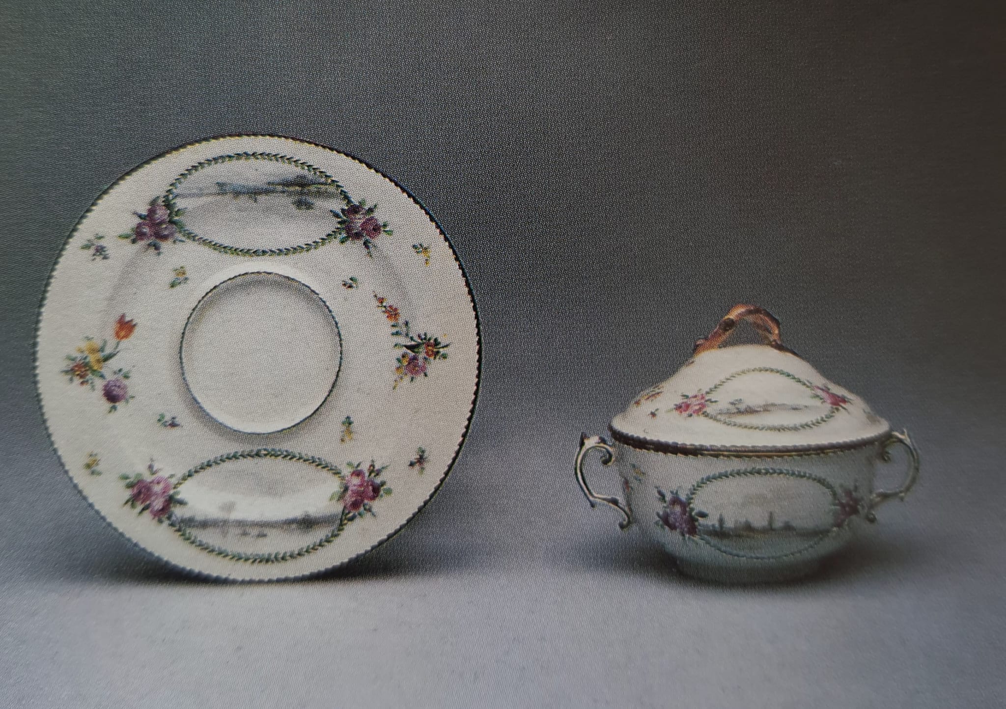 tazza - Tazza da brodo con piatto di Antonibon - Parolin (bottega) - manifattura novese (ultimo quarto XVIII)