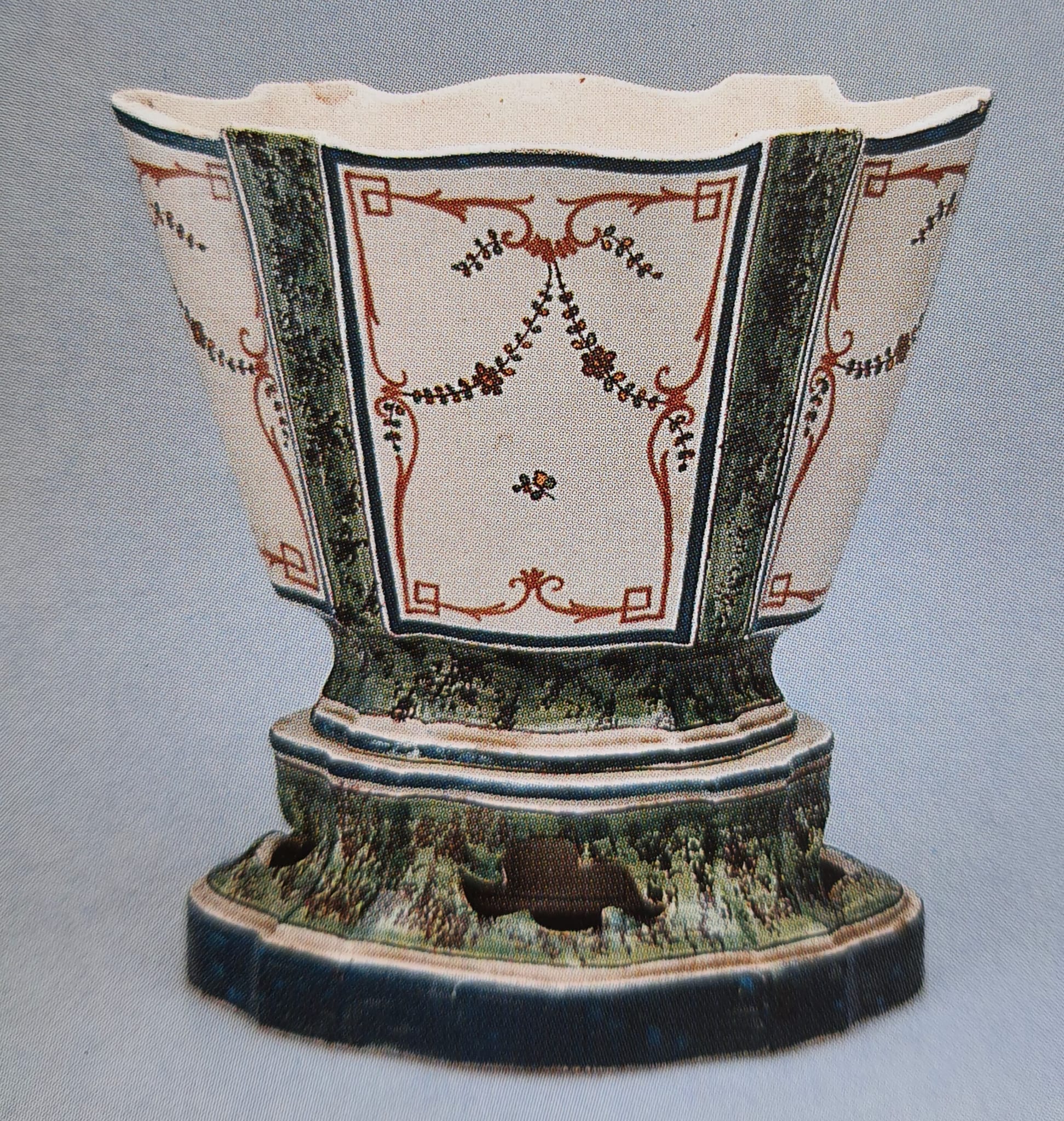 giardiniera di Manifattura Antonibon, Nove, periodo Baroni (bottega) - manifattura novese (XIX)