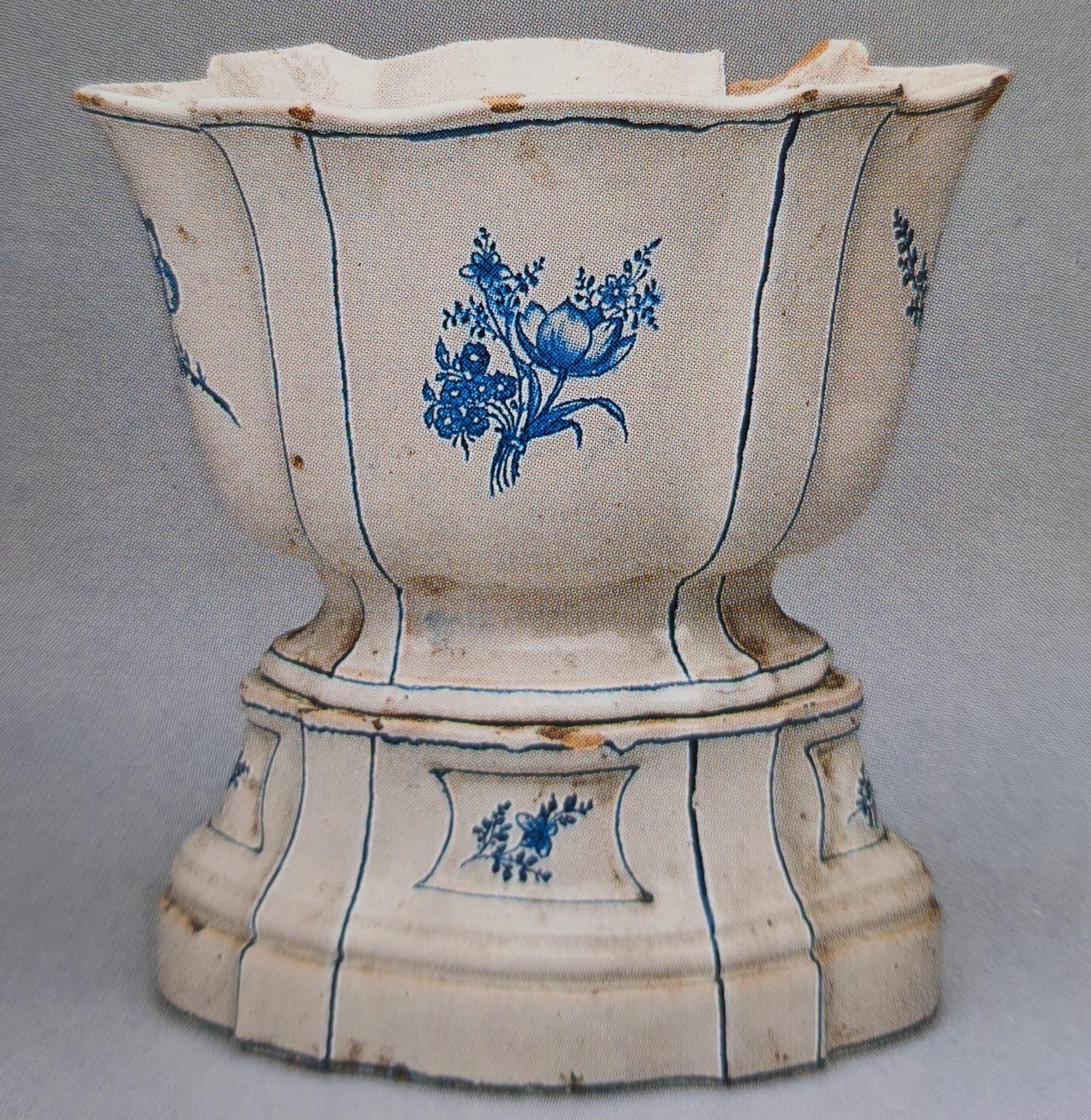 Giardiniera di Manifattura Novese (bottega) - manifattura novese (XIX)