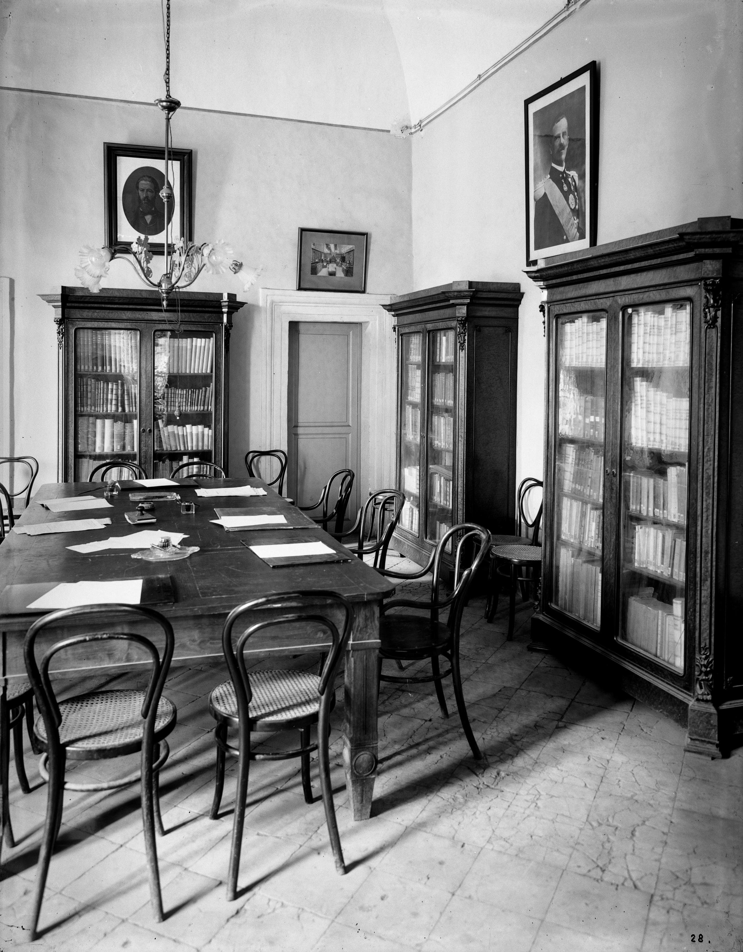 Scuole - Napoli - 1928 - Fotografie (negativo) di Losacco De Gioia, Domenico, Regia Scuola Industriale Alfonso Casanova (secondo quarto XX)